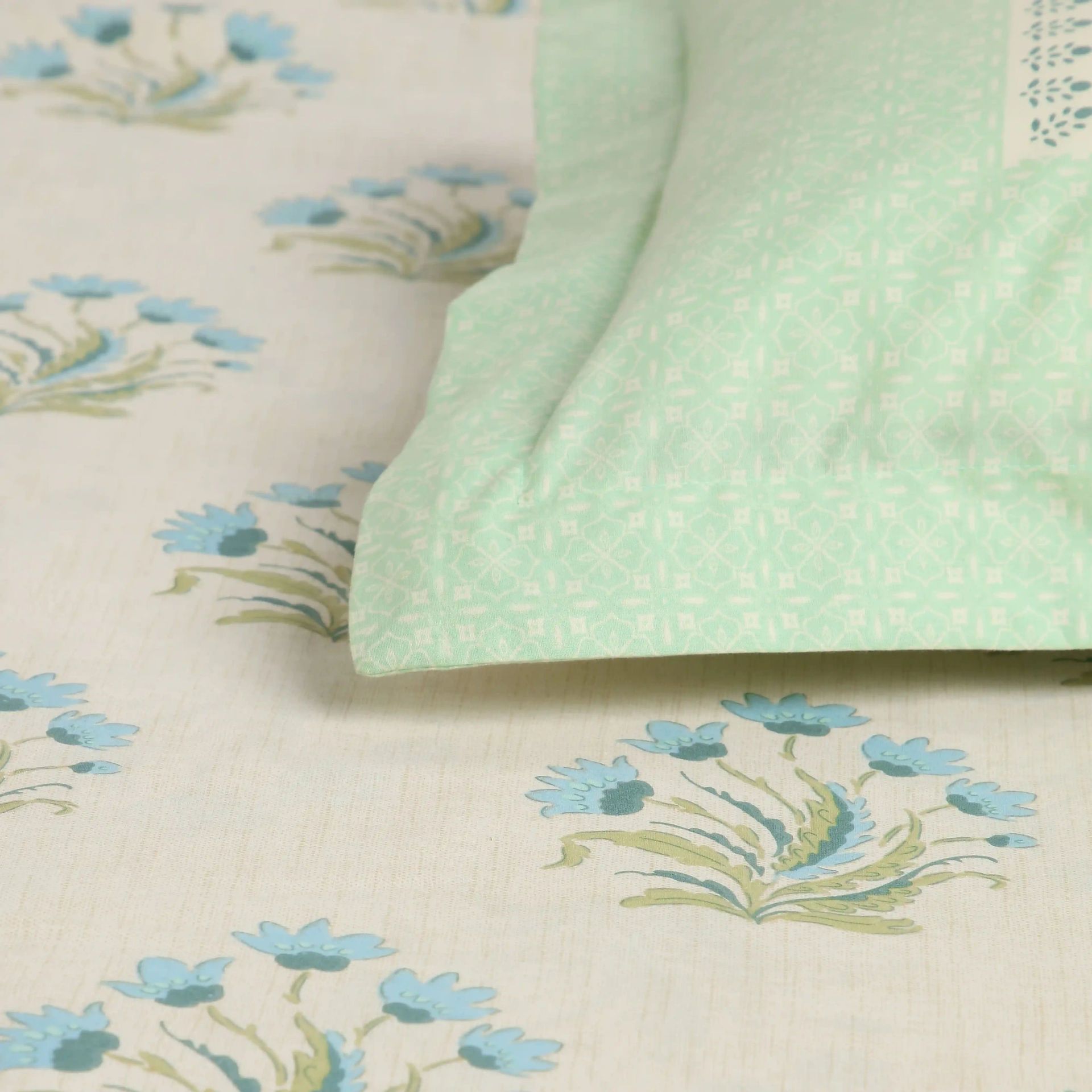 Indian Heritage 144 TC 100% Cotton Indian Sage King Fitted Sheet Set | Chippa Lane
