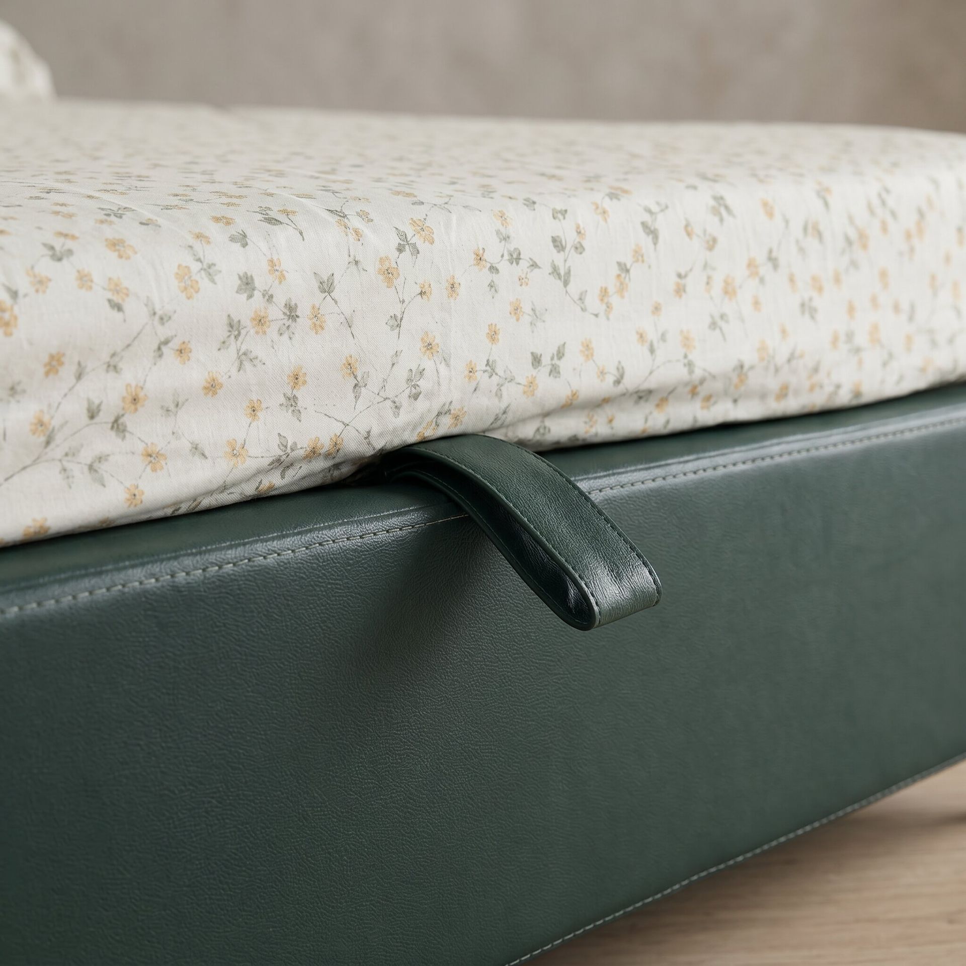 Evelyn Bed