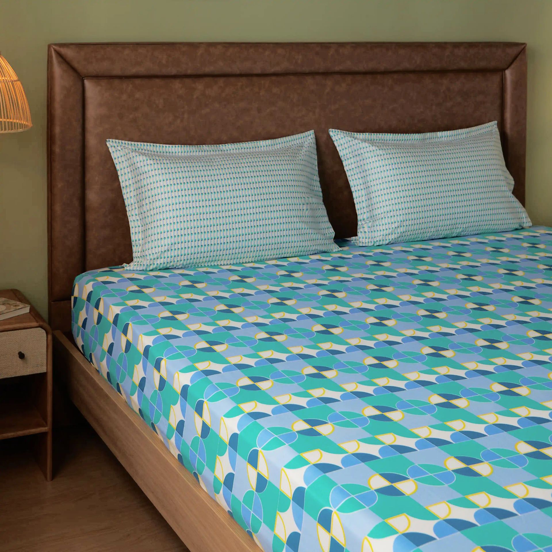Geometric 144 TC 100% Cotton Orbit Teal Double Bedsheet Set | Mishella