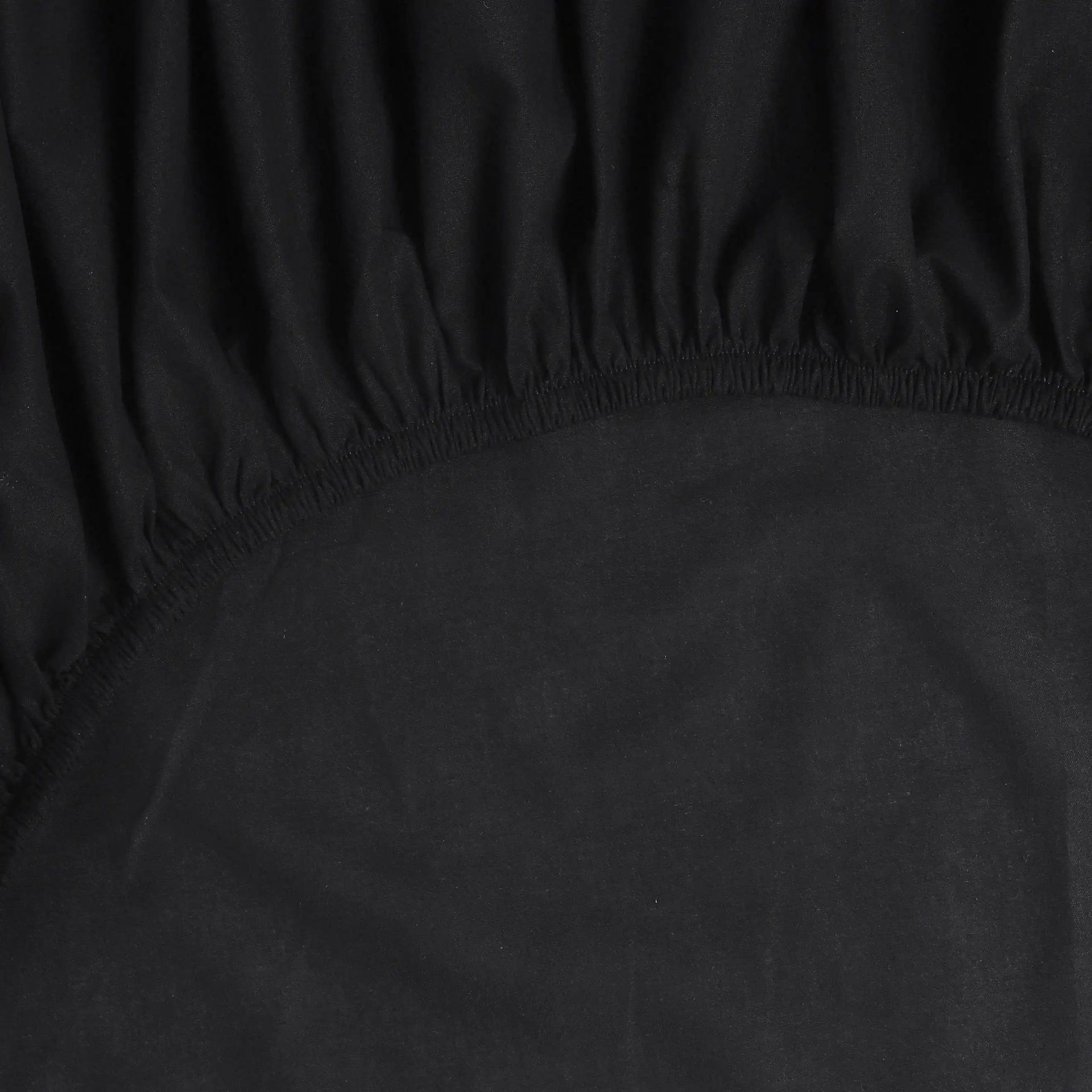 Solid Dyed 144 TC 100% Cotton Black Queen Fitted Sheet Set | Paleto