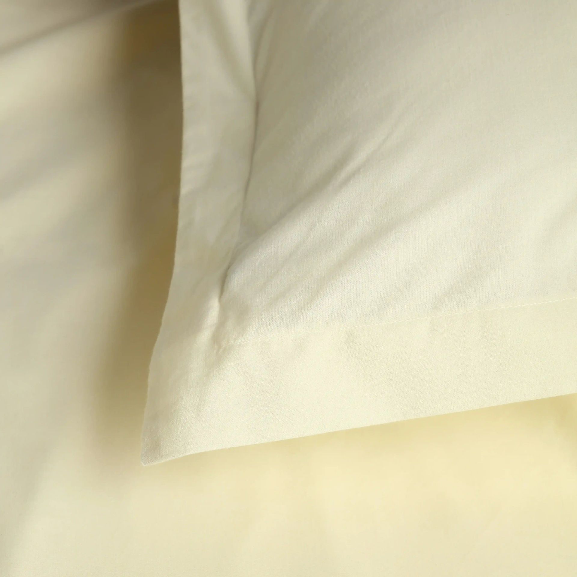 Solid Dyed 144 TC 100% Cotton Ivory Queen Fitted Sheet Set | Paleto