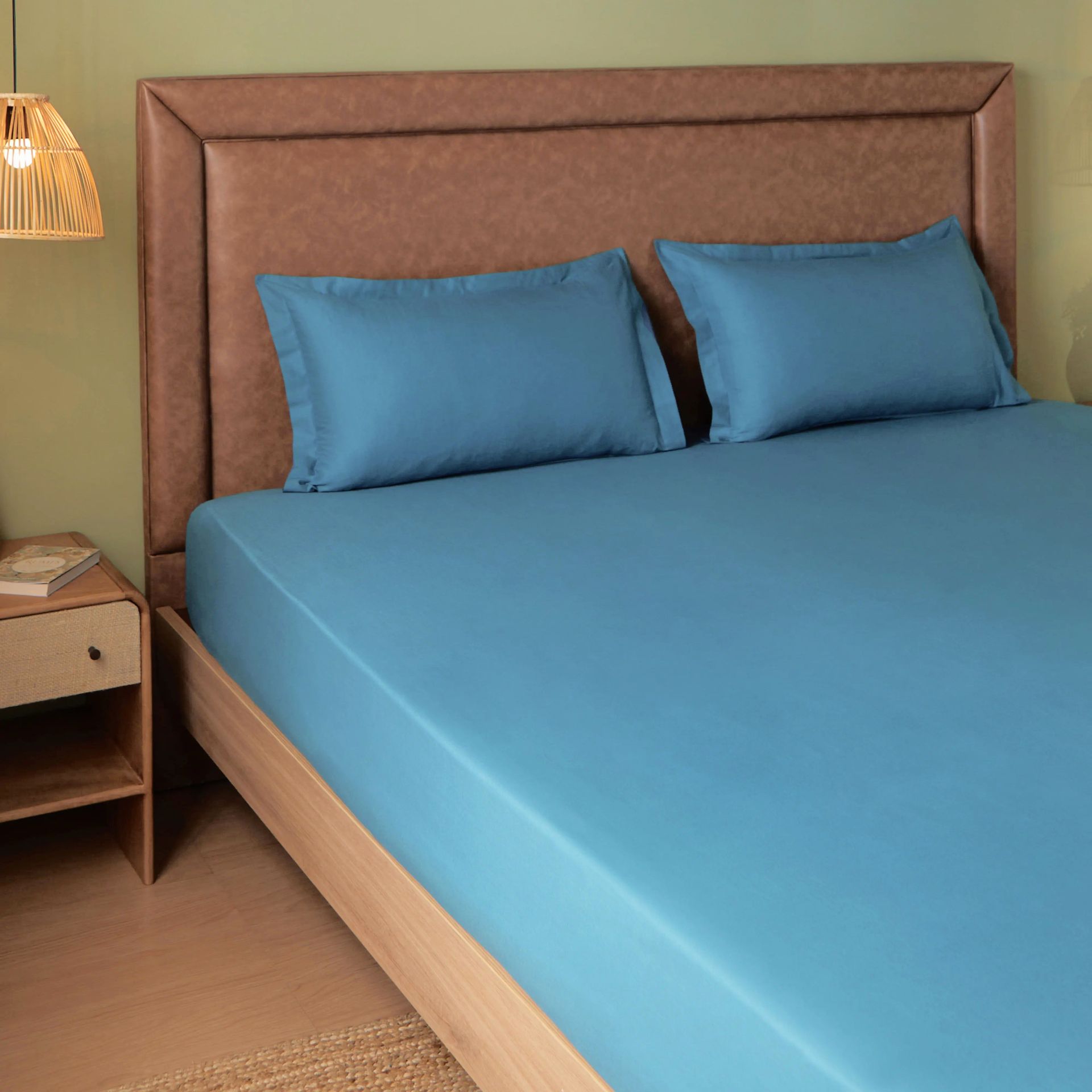 Solid Dyed 144 TC 100% Cotton Mineral Queen Fitted Sheet Set | Paleto