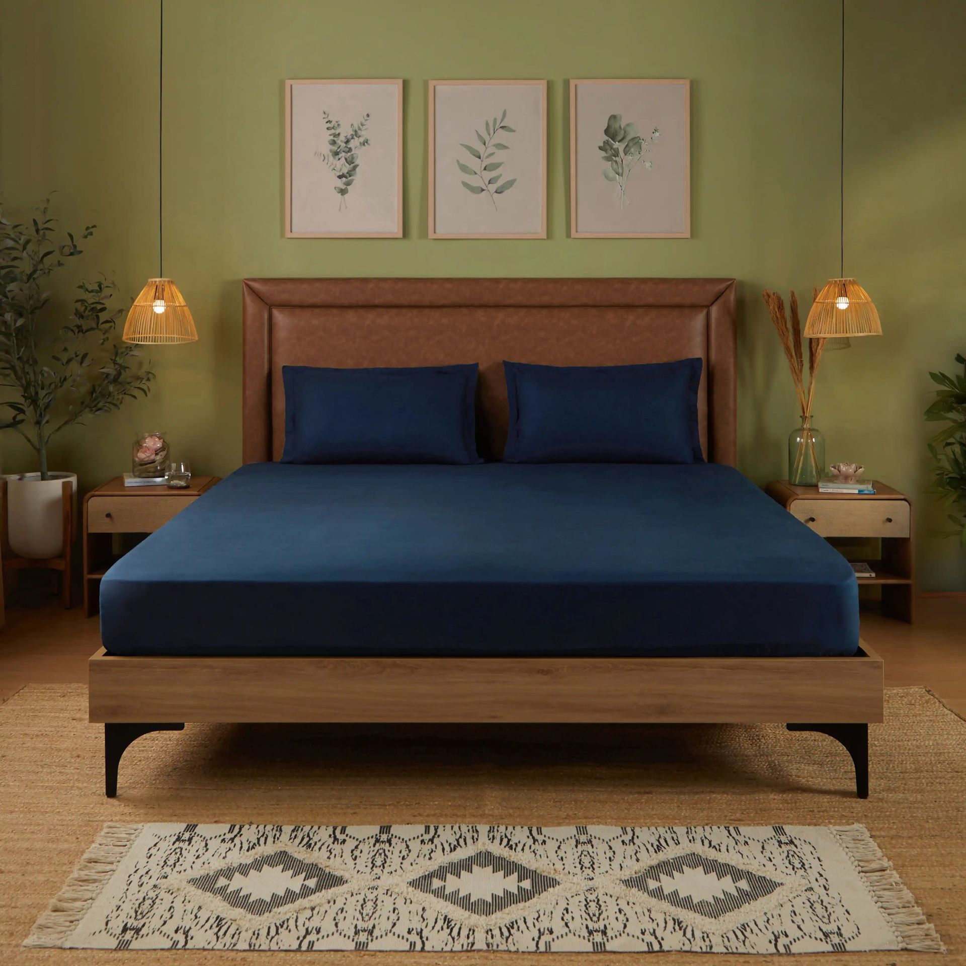 Solid Dyed 144 TC 100% Cotton Navy King Fitted Sheet Set | Paleto