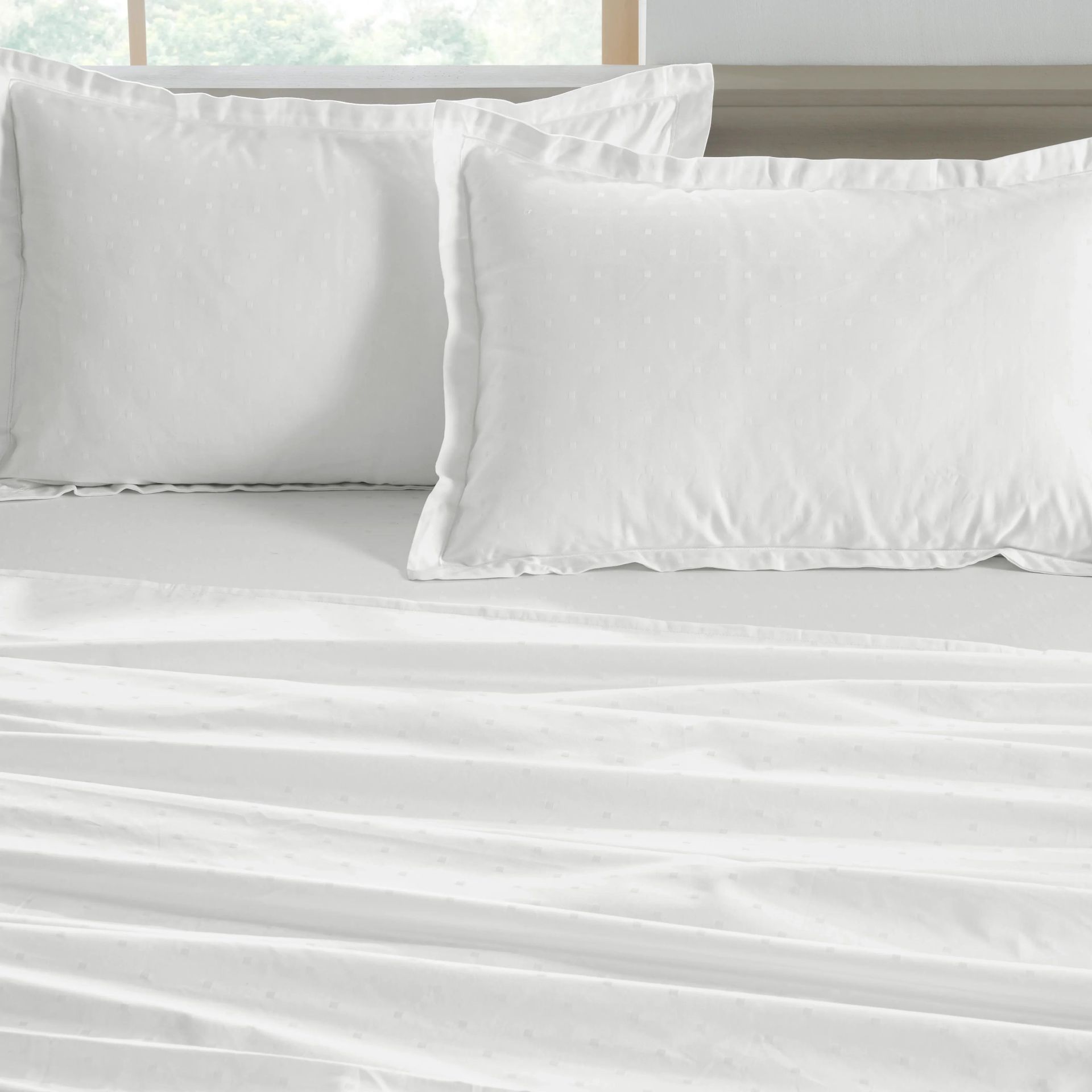 Solid Dyed 1000 TC 100% Cotton White Super King Bedsheet Set | Ricaso