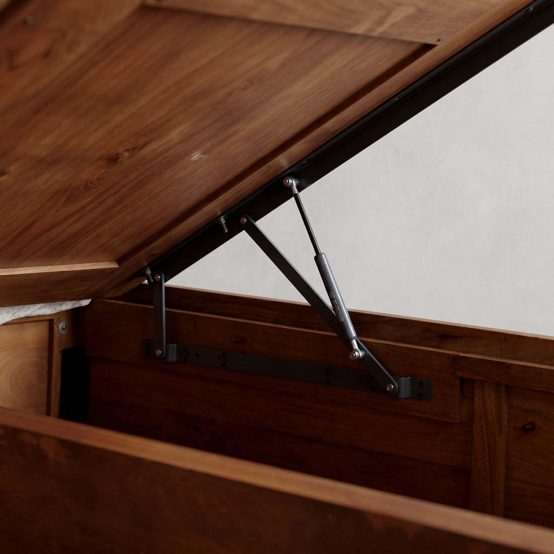 Sculpt Bed