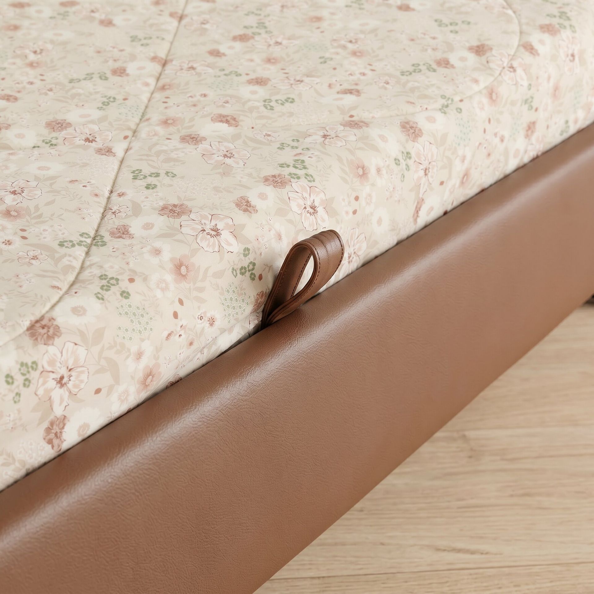 Solange Bed