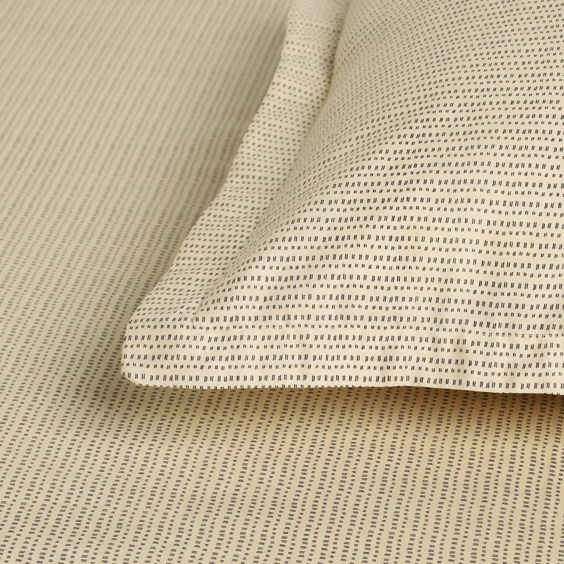 Geometric 250 TC 100% Cotton Nude Super King Bedsheet Set | Yutori