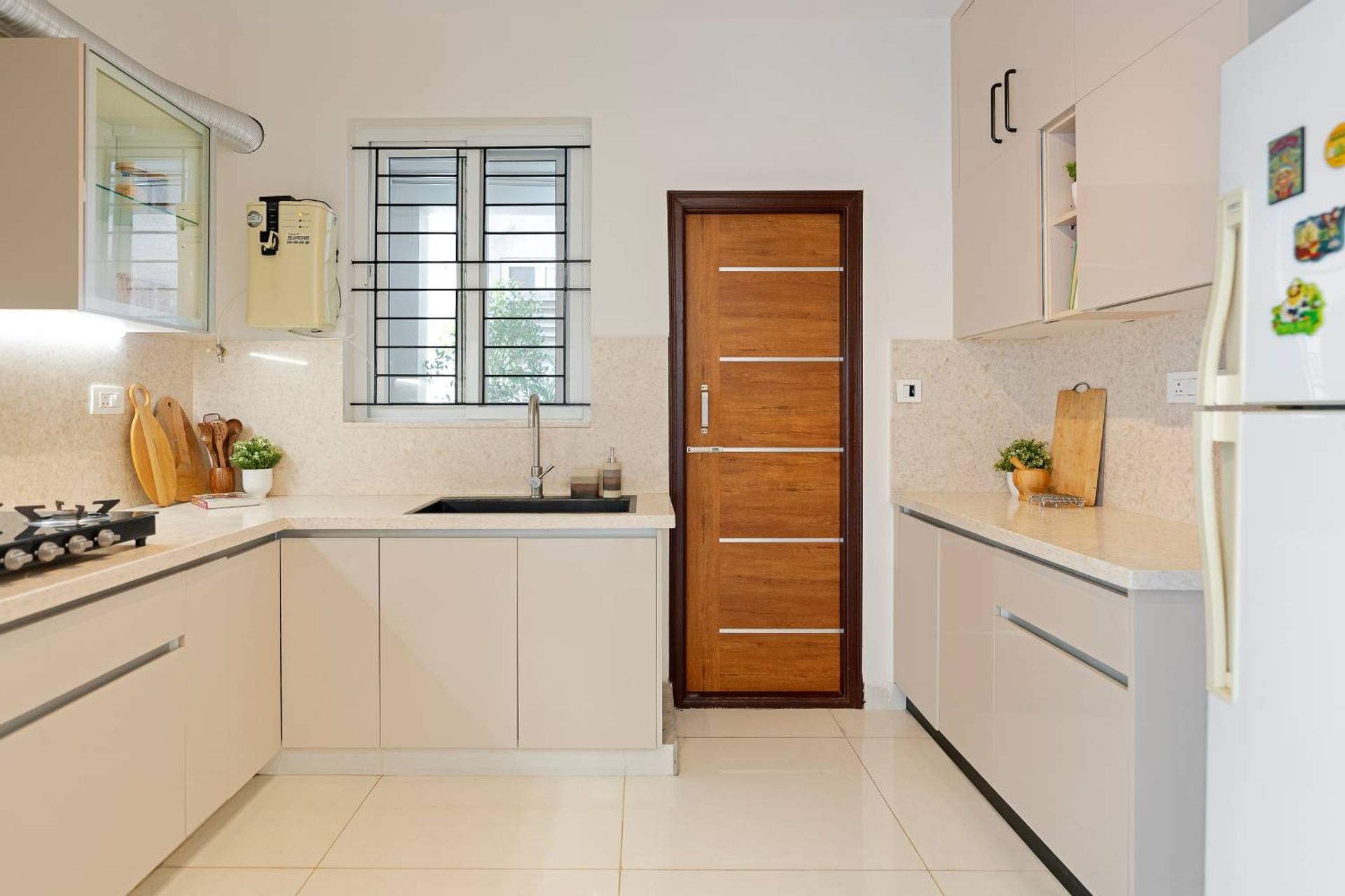 Cream Contemporary Open Kitchen Design with Quartz Countertop and Suede ...