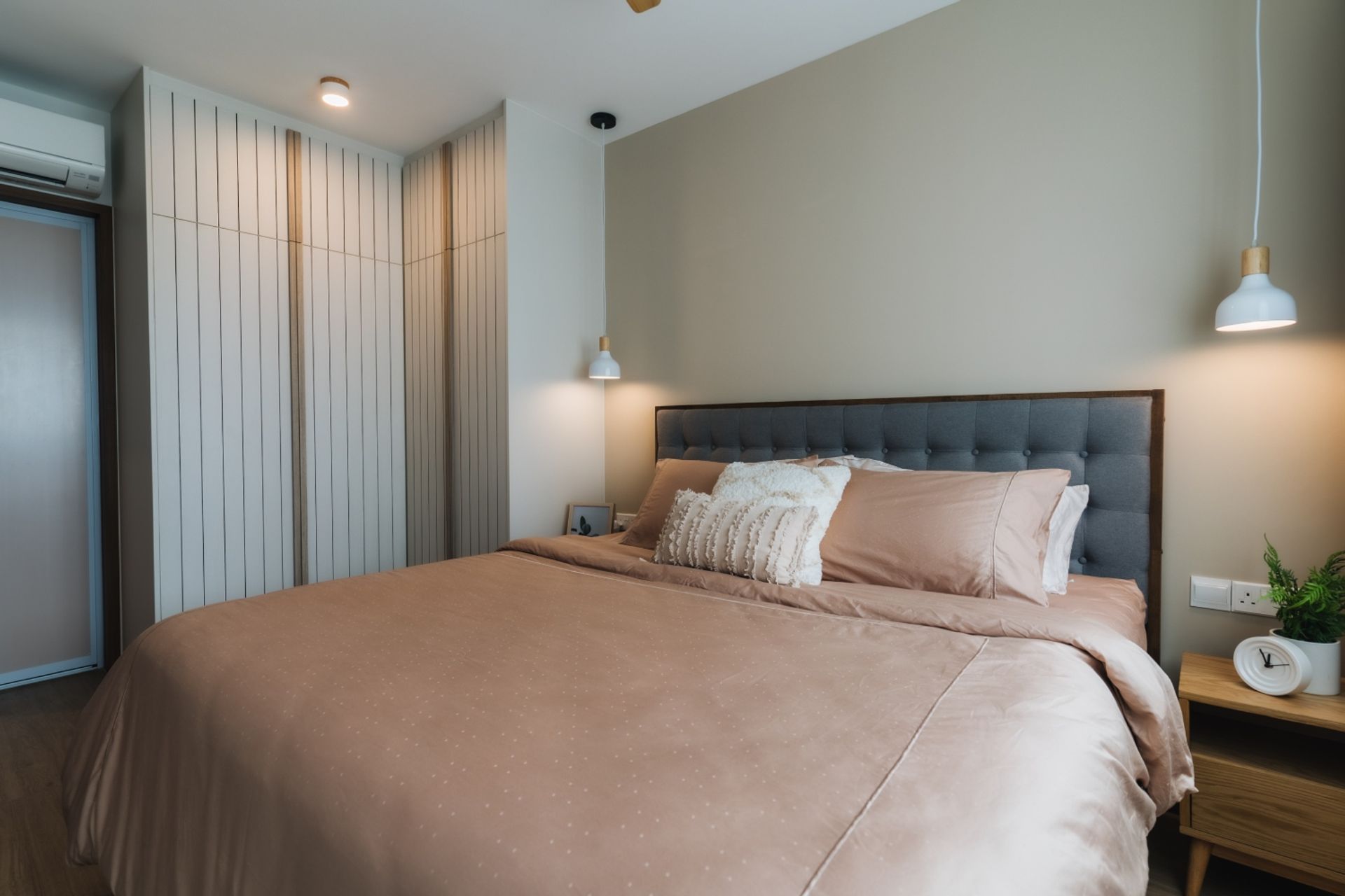 Modern Beige Wall Paint Design For Bedrooms | Livspace