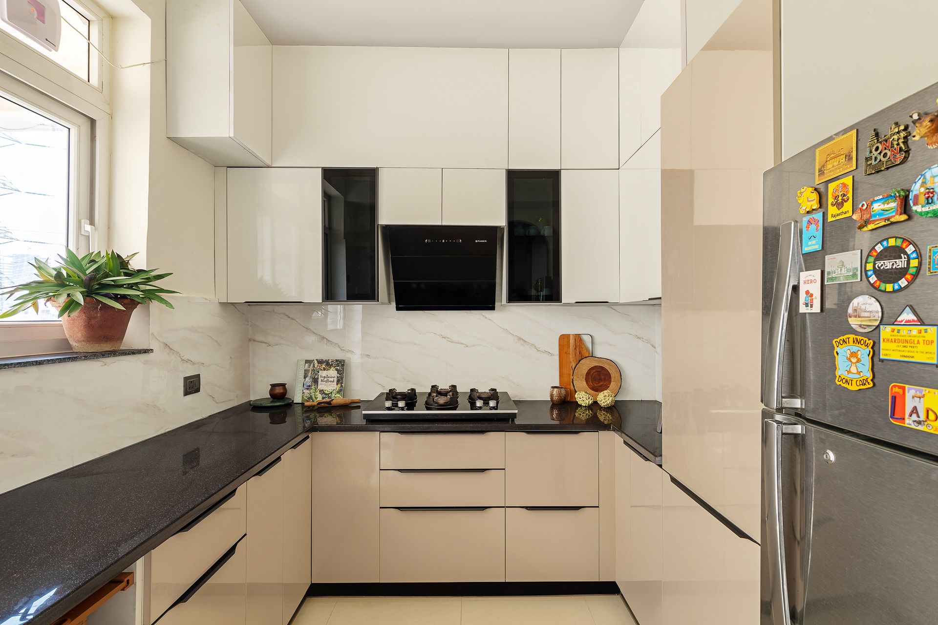 U-Shaped Modern Kitchen Design with Granite Countertop and Beige ...