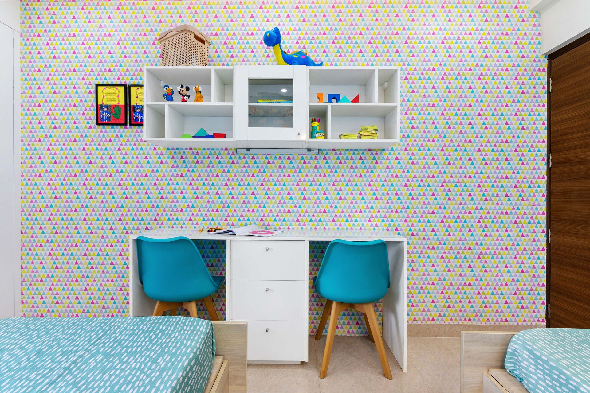 Spacious Home Office Design With White And Blue Study Table - 9X5 Ft ...