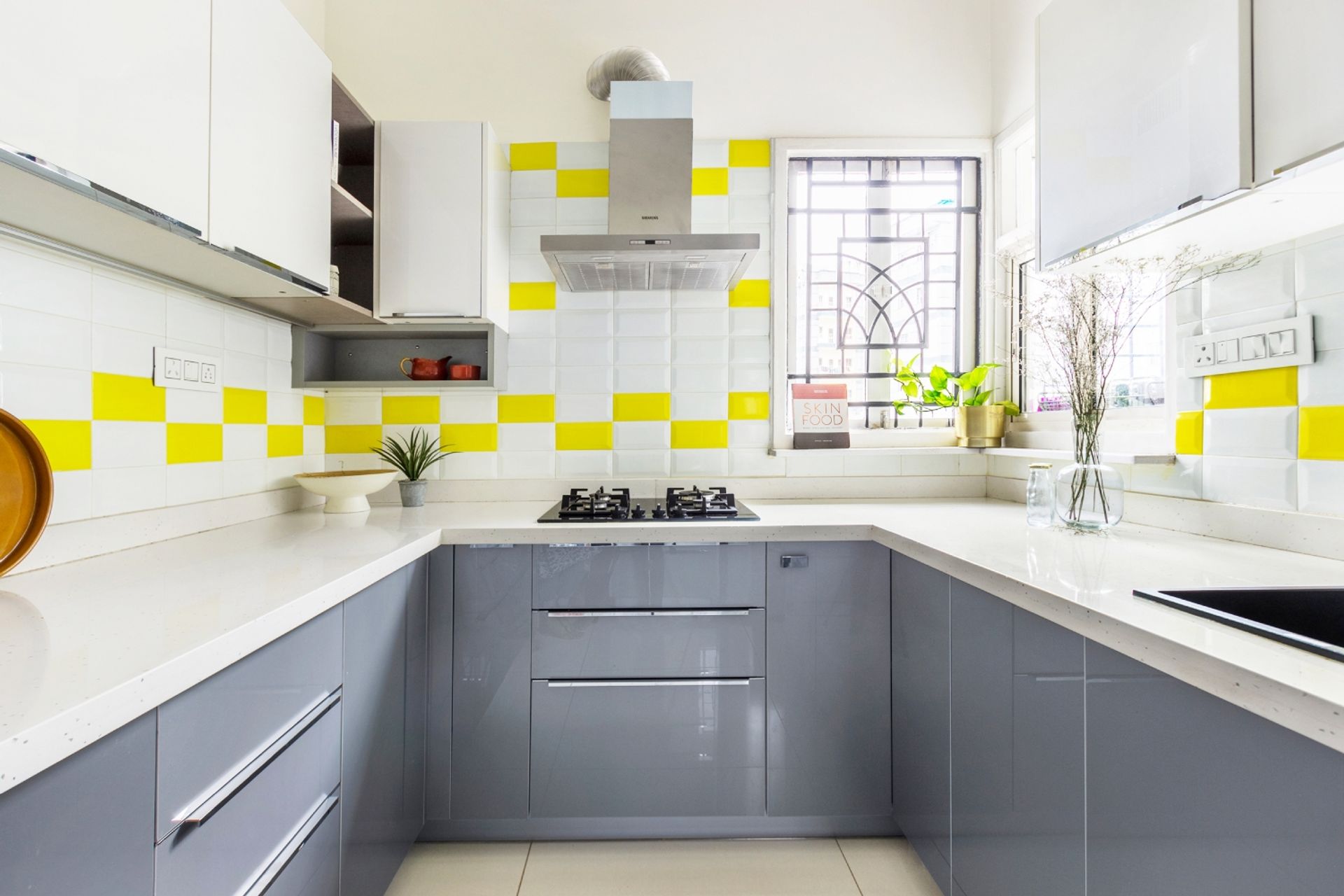 Silver Frost And White Modular U Shaped Kitchen Design | Livspace