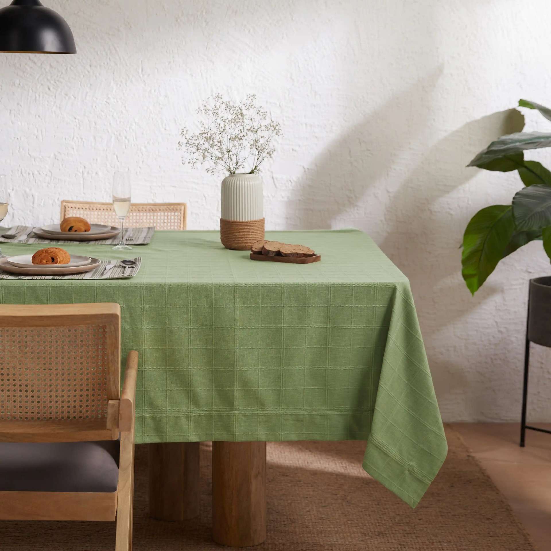 Solid Dyed 355 GSM 50% Cotton Green 4 Seater Table Cloth | Kaleida