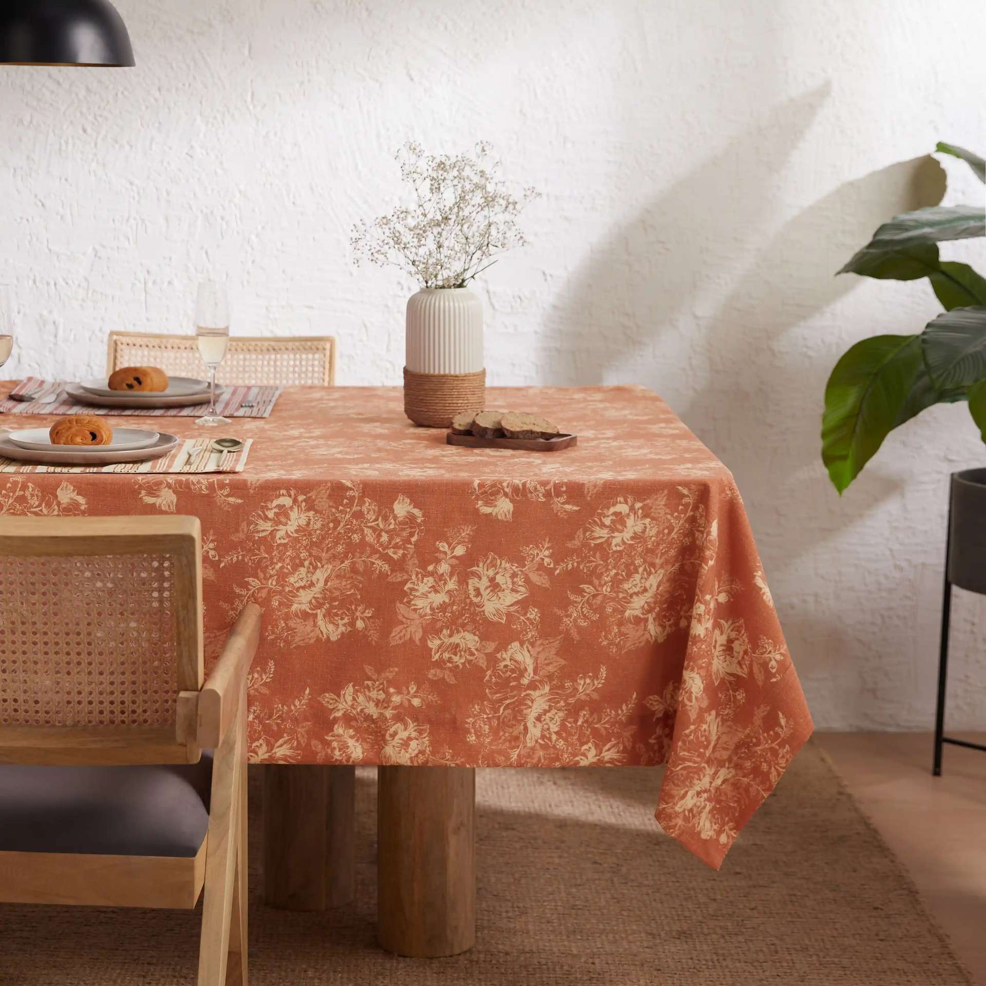 Floral 321 GSM 85% Polyester Red 4 Seater Table Cloth | Kaleida