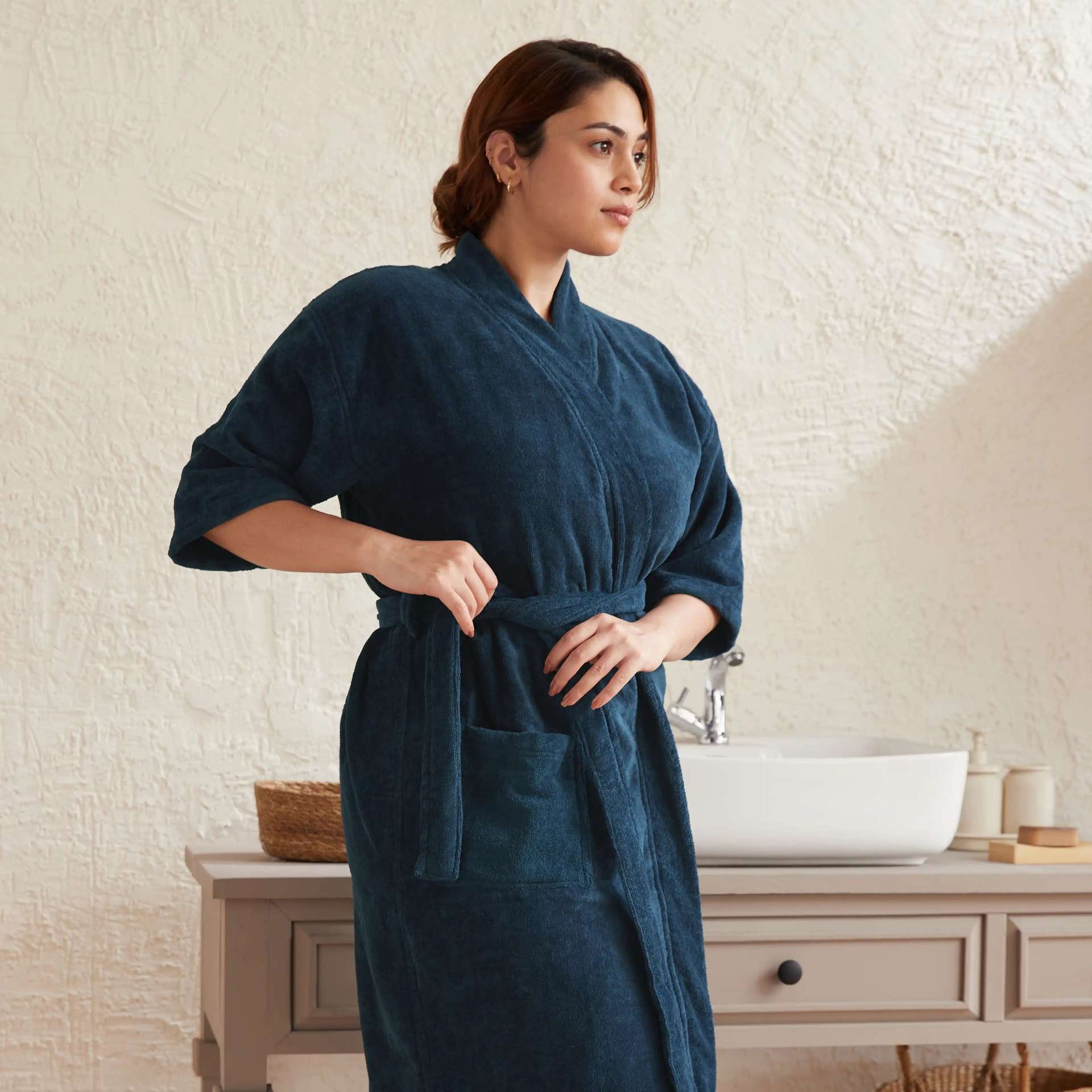 Solid Dyed 360 GSM 100% Cotton Navy Blue Medium Bath Robe | Paleto