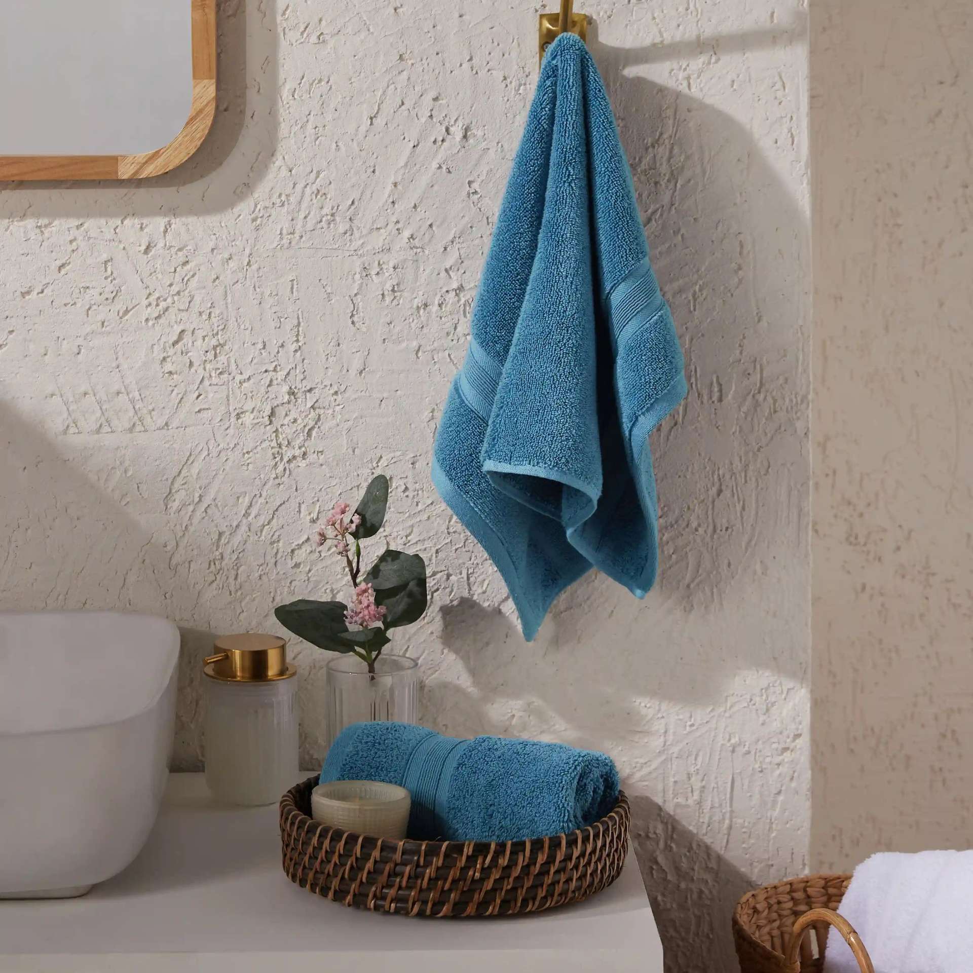 Solid Dyed 550 GSM 100% Cotton Moonlight Blue Hand Towel | Pelushe