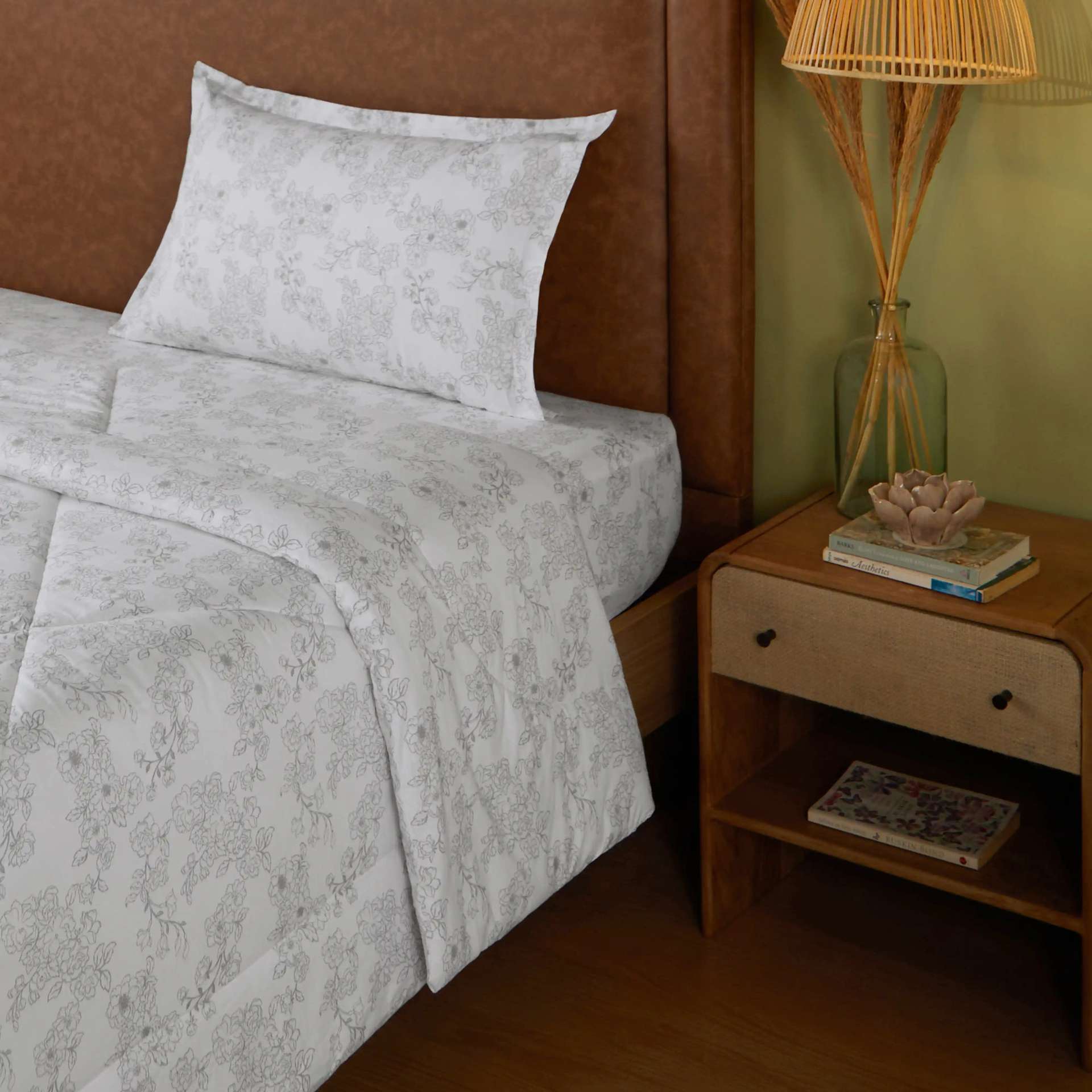Floral 120 GSM 100% Cotton Grey Single Comforter | Bloomshire Classic