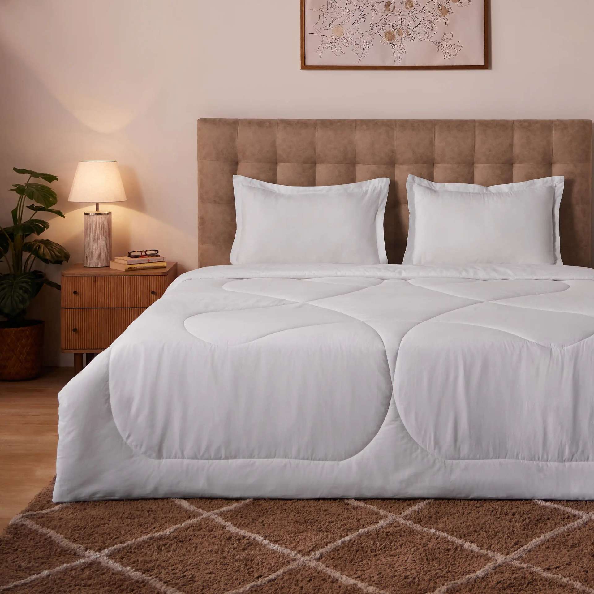 Solid Dyed 240 GSM Cotton White Double Comforter | Paleto