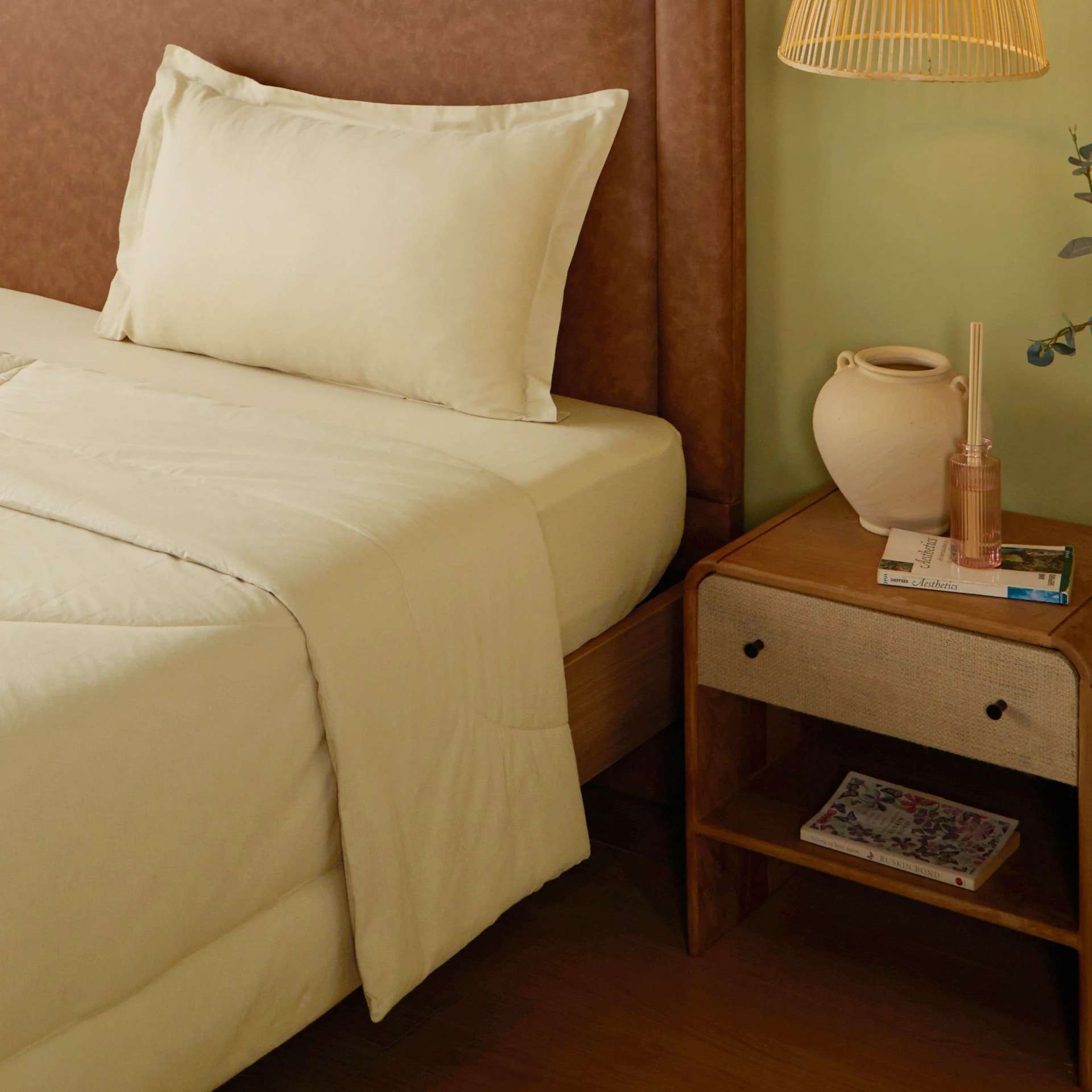 Solid Dyed 120 GSM Cotton Beige Single Comforter | Paleto