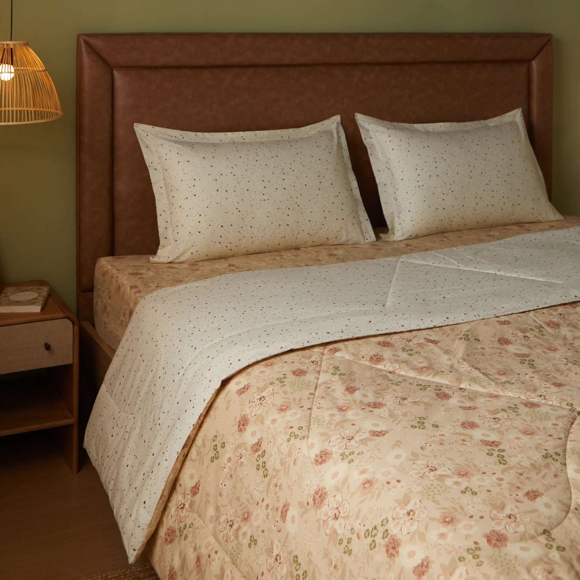 Floral Geometric 144 TC Cotton Beige Double Bedding Set | Mishella