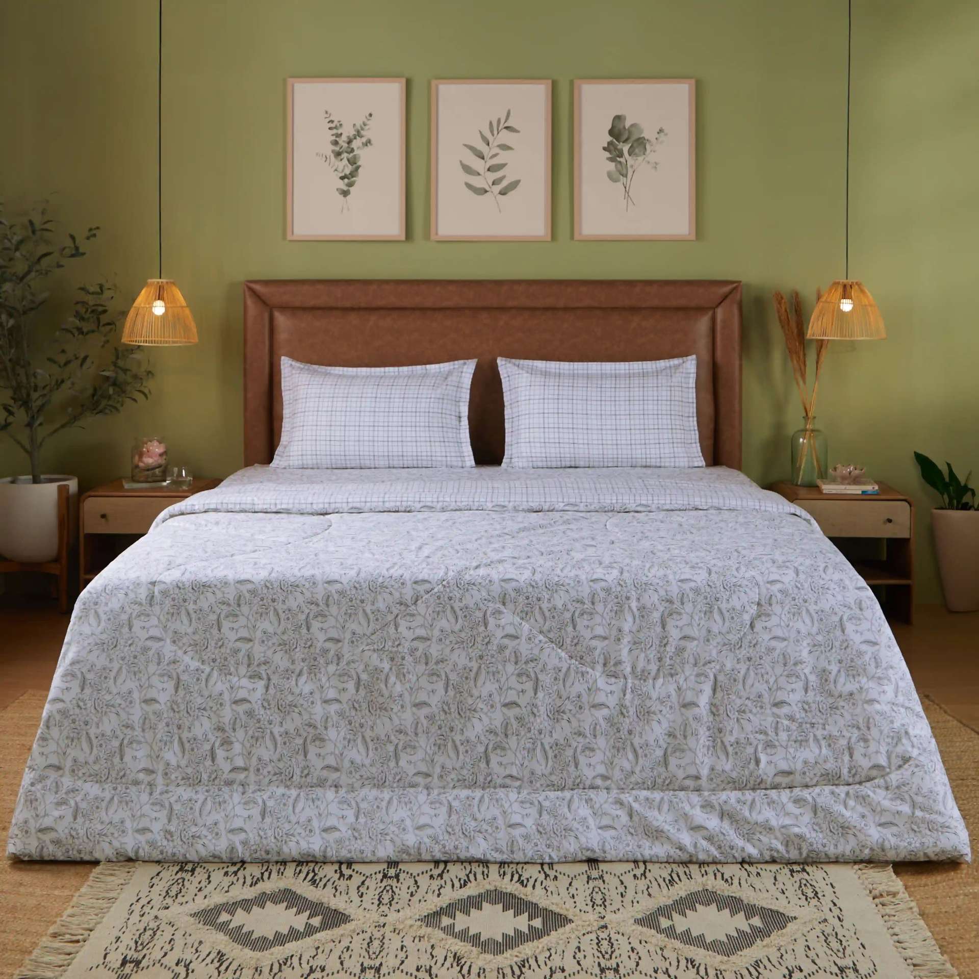 Floral Geometric 144 GSM 100% Cotton Charcoal Bloom Double Comforter | Mishella