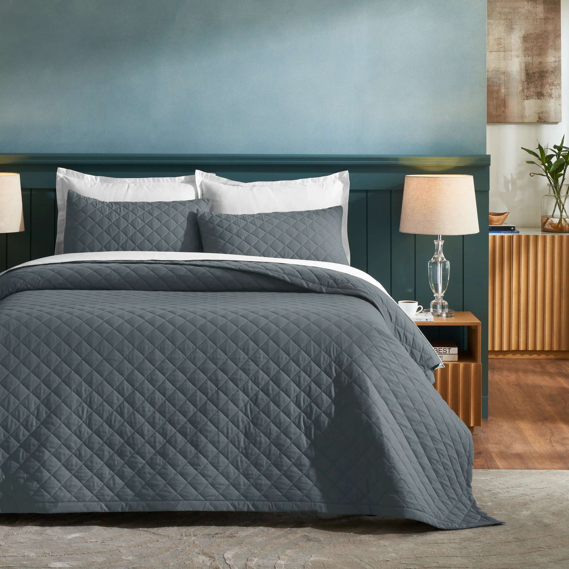 Diamond Quilted Solid 200 TC 100% Cotton Percale Charcoal King Bed Cover Set | Nuvola