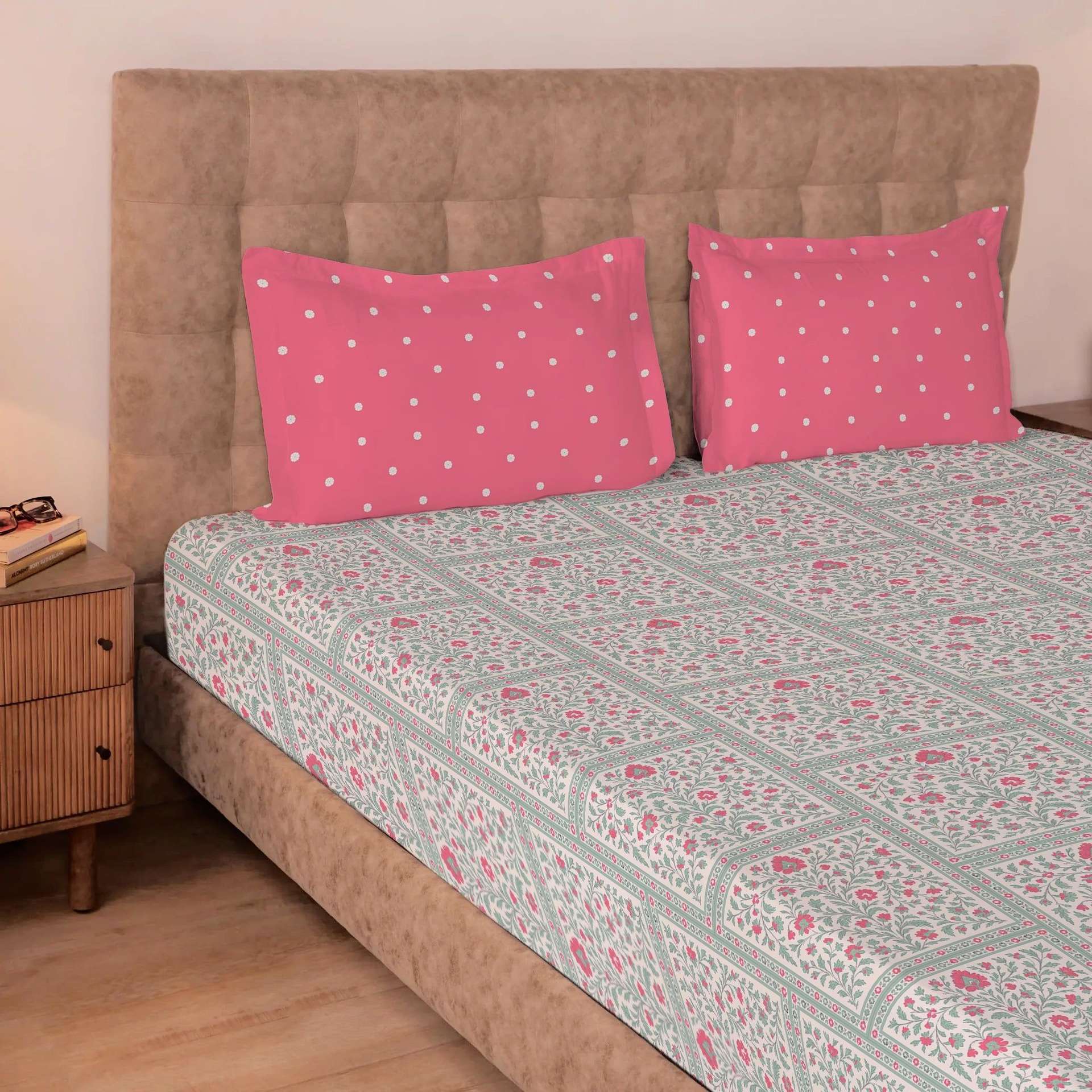 Indian Heritage 144 TC 100% Cotton Indian Pink Double Bedsheet Set | Aangan Weaves