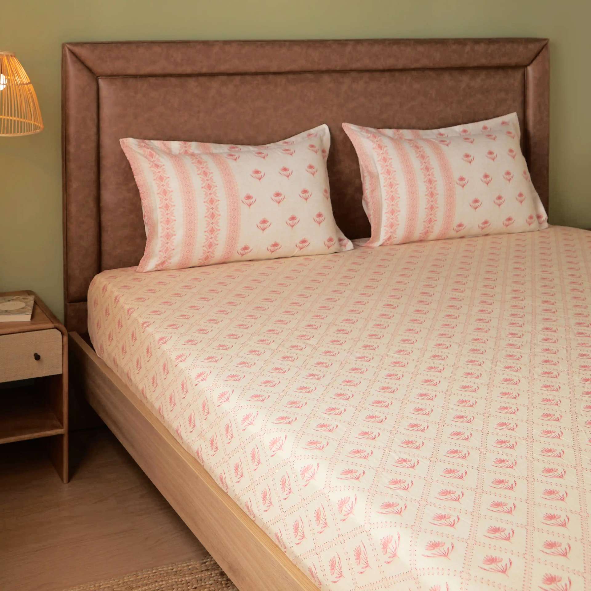 Indian Heritage 144 TC 100% Cotton Red Double Bedsheet Set | Chippa Lane