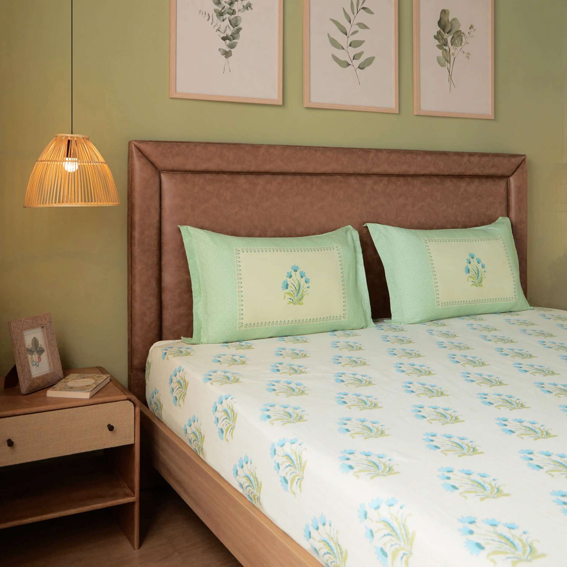 Indian Heritage 144 TC 100% Cotton Indian Sage King Fitted Sheet Set | Chippa Lane