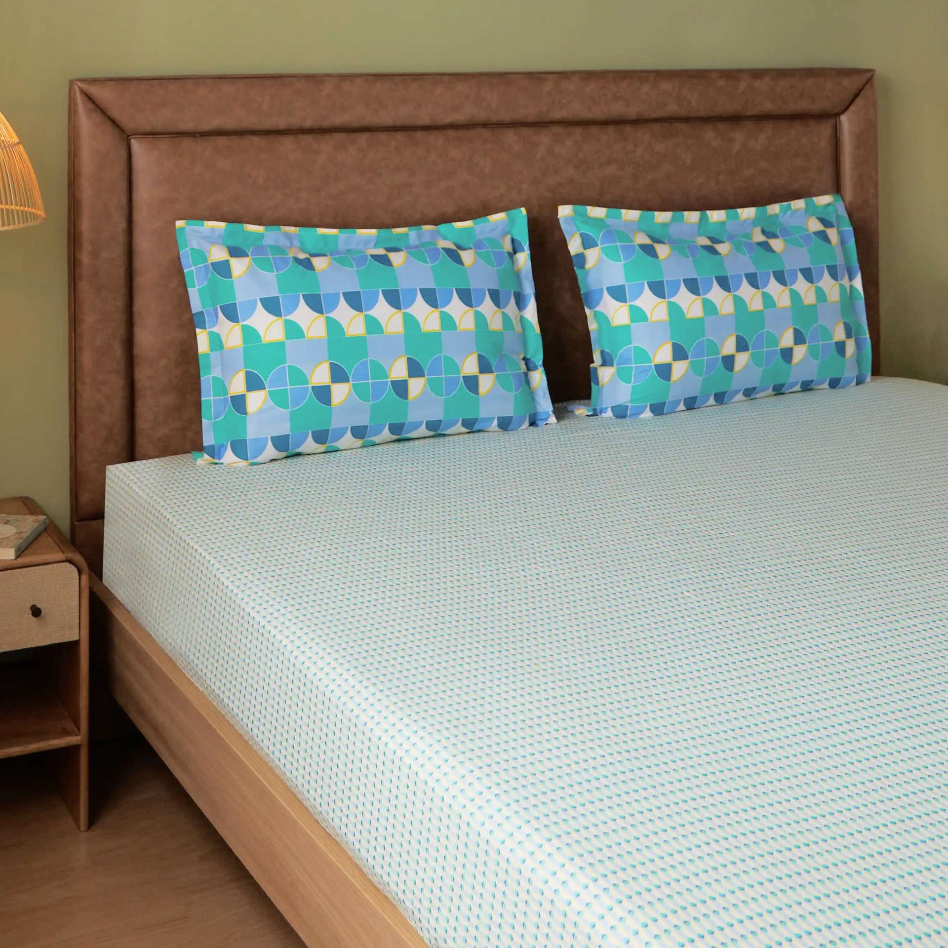 Geometric 144 TC 100% Cotton Kaleido Teal Double Bedsheet Set | Mishella