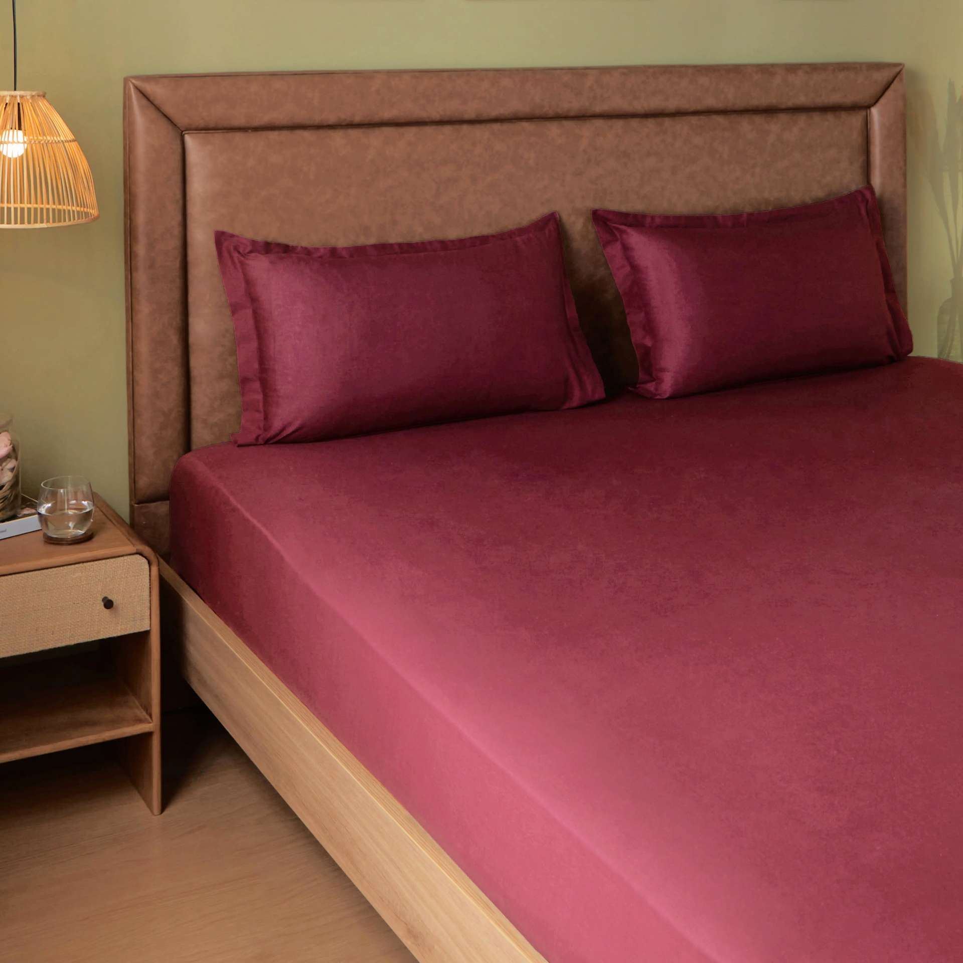 Solid Dyed 144 TC 100% Cotton Windsor Wine King Fitted Sheet Set | Paleto