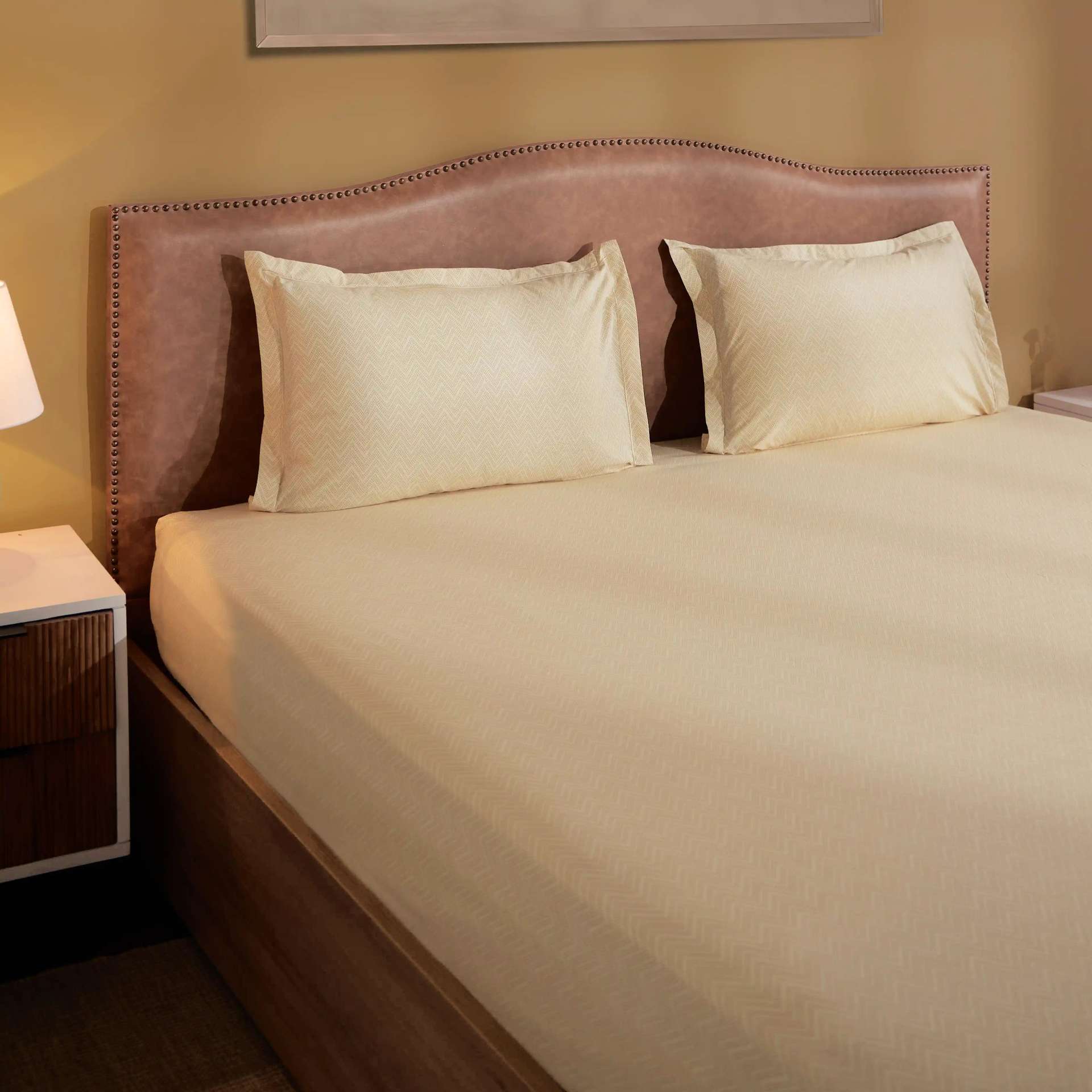 Geometric 200 TC 100% Cotton Beige King Fitted Sheet Set | Threadscapes
