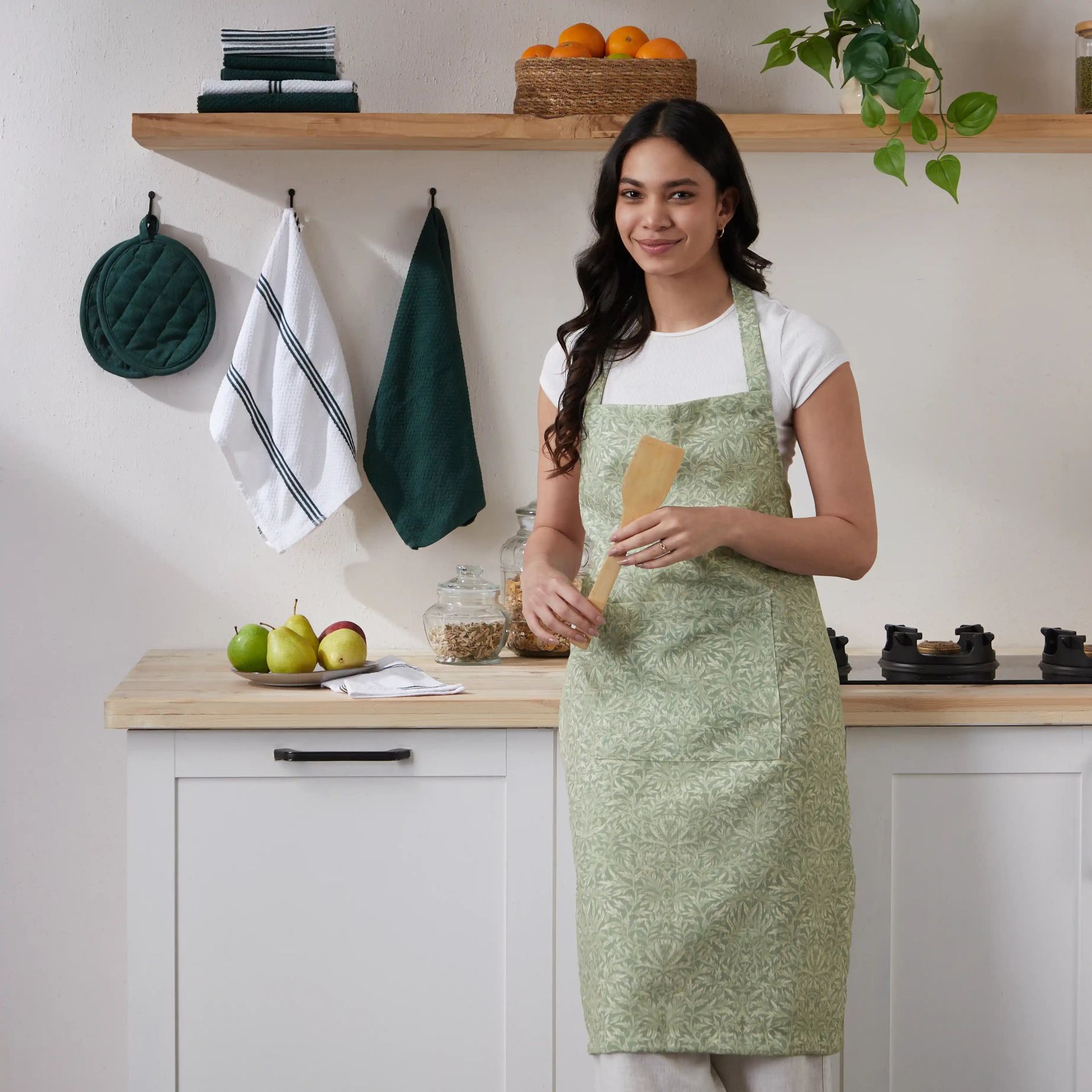 Floral Polyester blend Green Apron | Kaleida