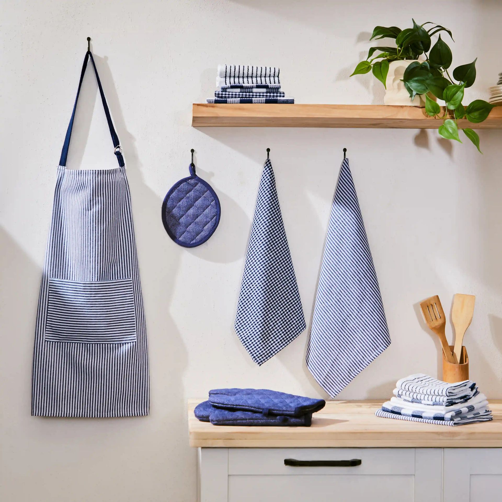 Solid Dyed Cotton Polyester blend Deep Blue 20 Piece Kitchen Linen Set | Nonna's Home