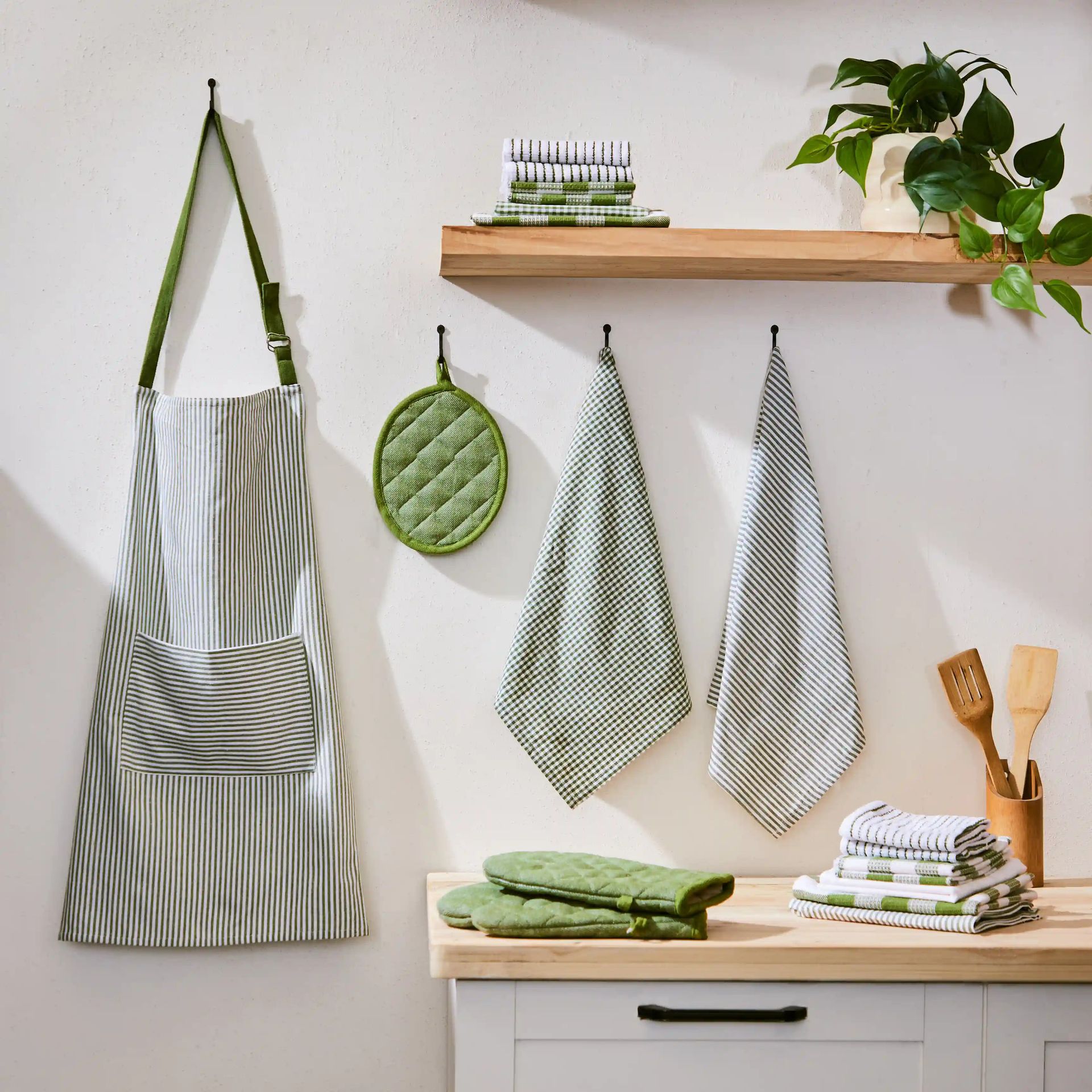 Solid Dyed Cotton Polyester blend Olive Green 20 Piece Kitchen Linen Set | Nonna's Home