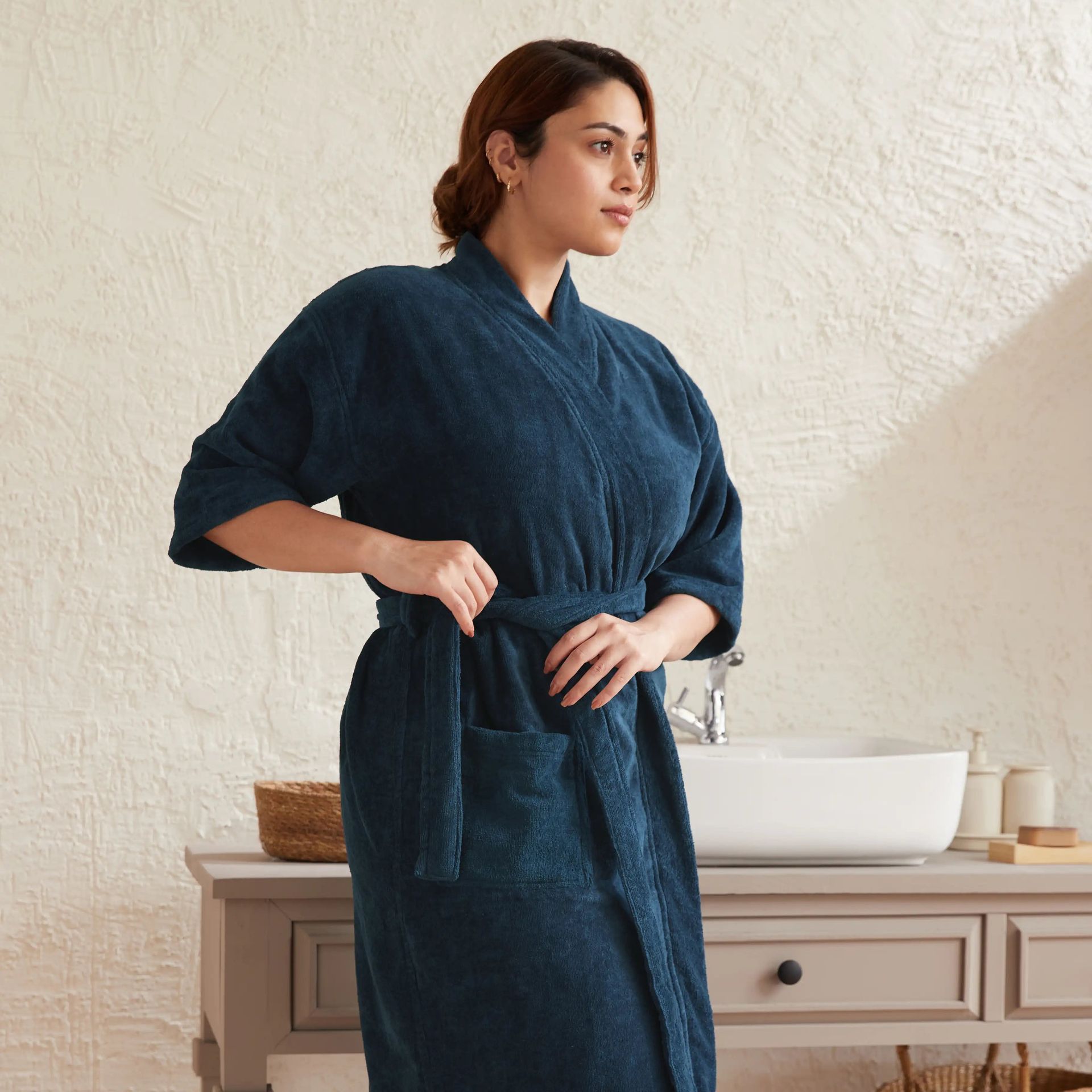 Solid Dyed 360 GSM 100% Cotton Navy Blue Medium Bath Robe | Paleto