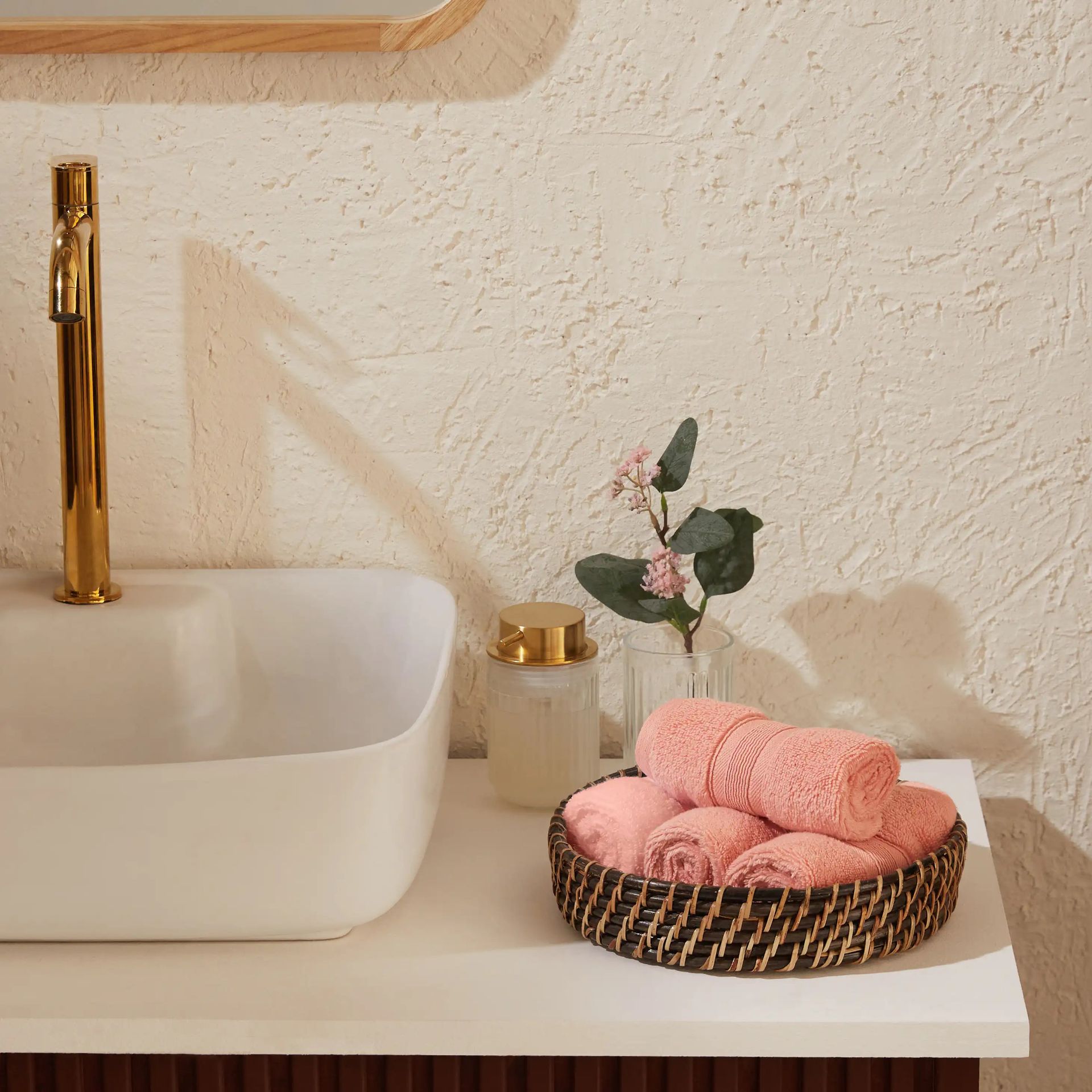 Solid Dyed 550 GSM 100% Cotton Salmon Dust Face Towel | Pelushe