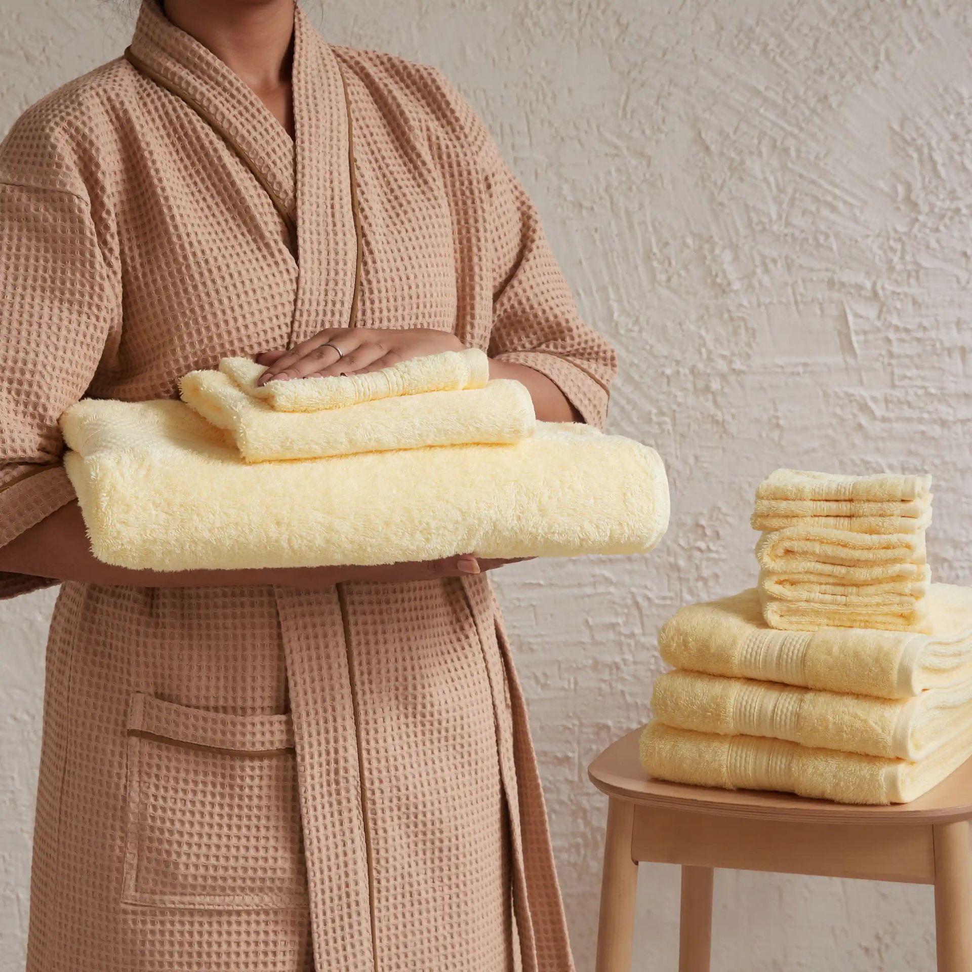 Solid Dyed 475 GSM 100% Cotton Buttercream 12 Piece Towel Set | Paleto