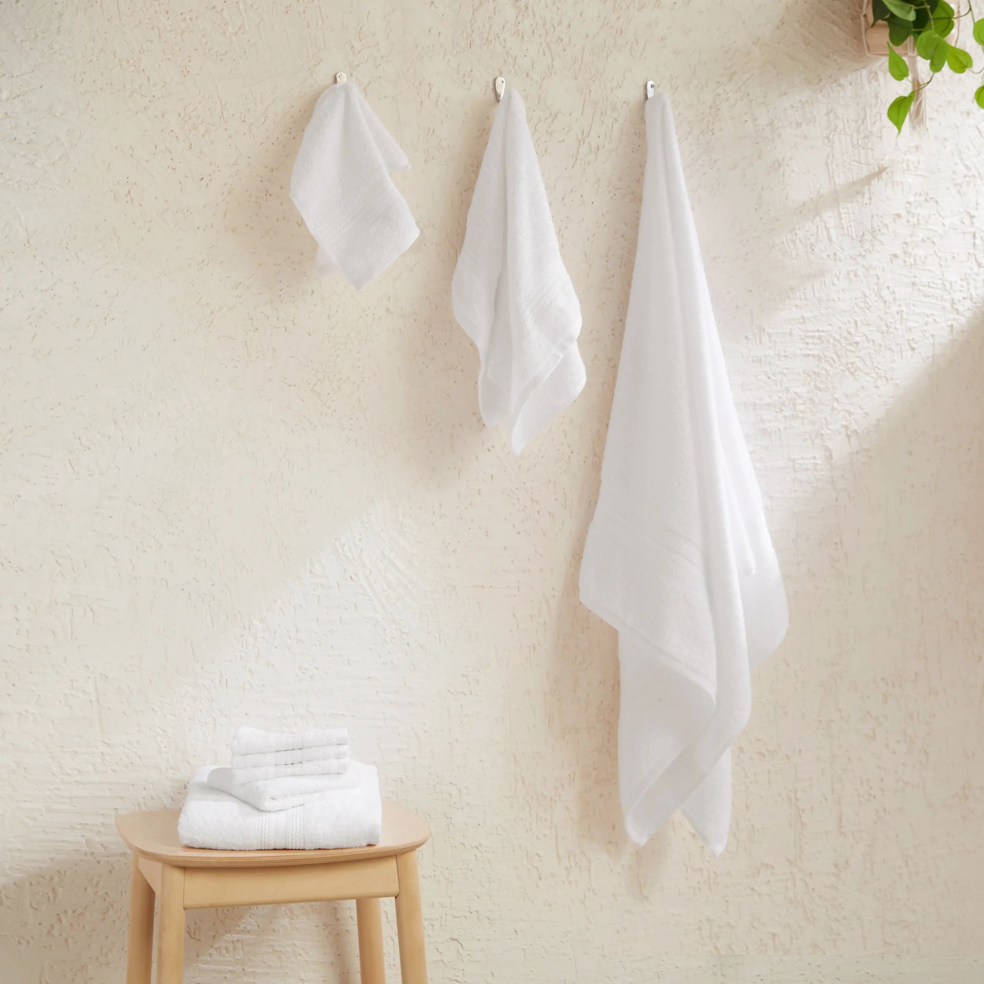 Solid Dyed 475 GSM 100% Cotton Optical White 8 Piece Towel Set | Paleto