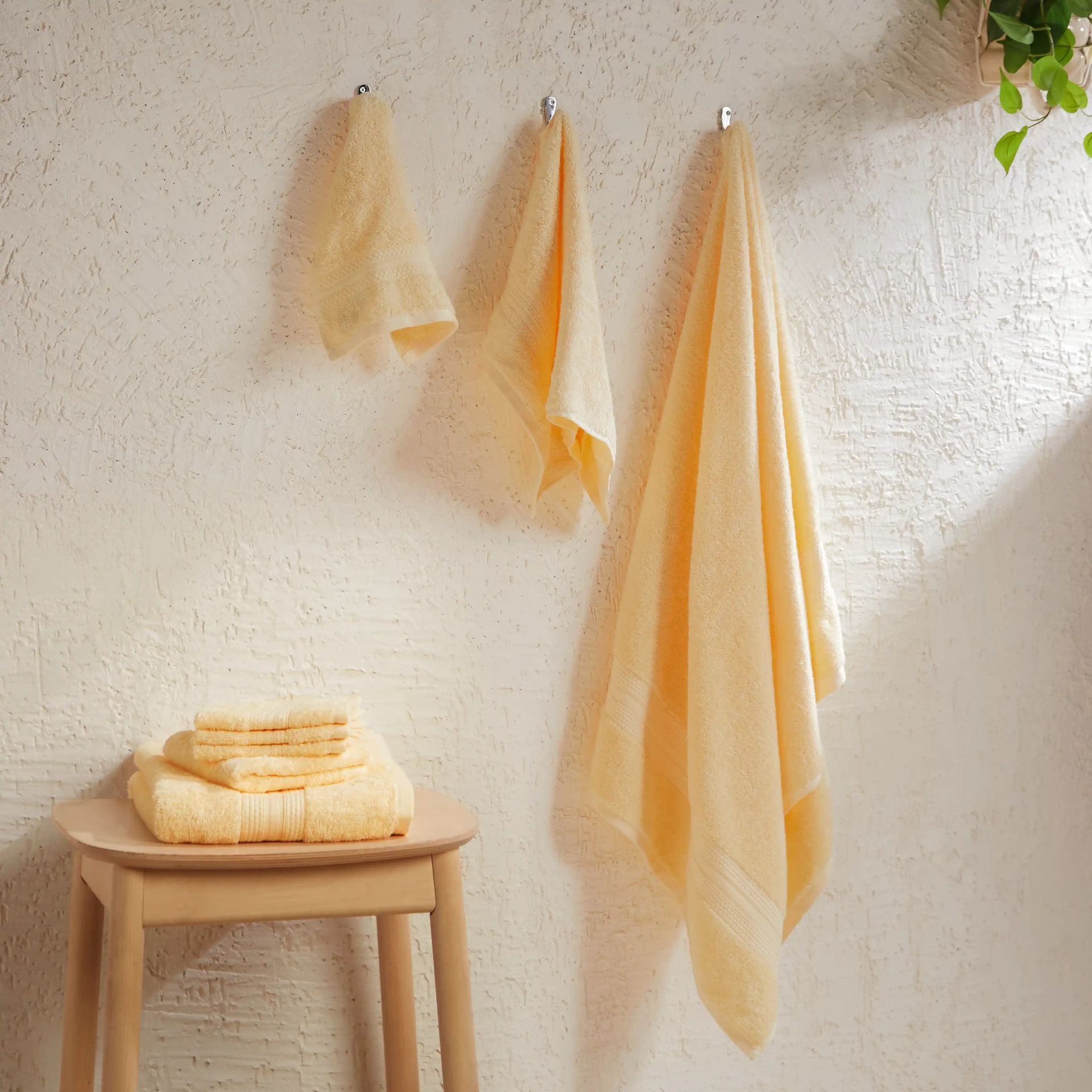 Solid Dyed 475 GSM 100% Cotton Buttercream 8 Piece Towel Set | Paleto