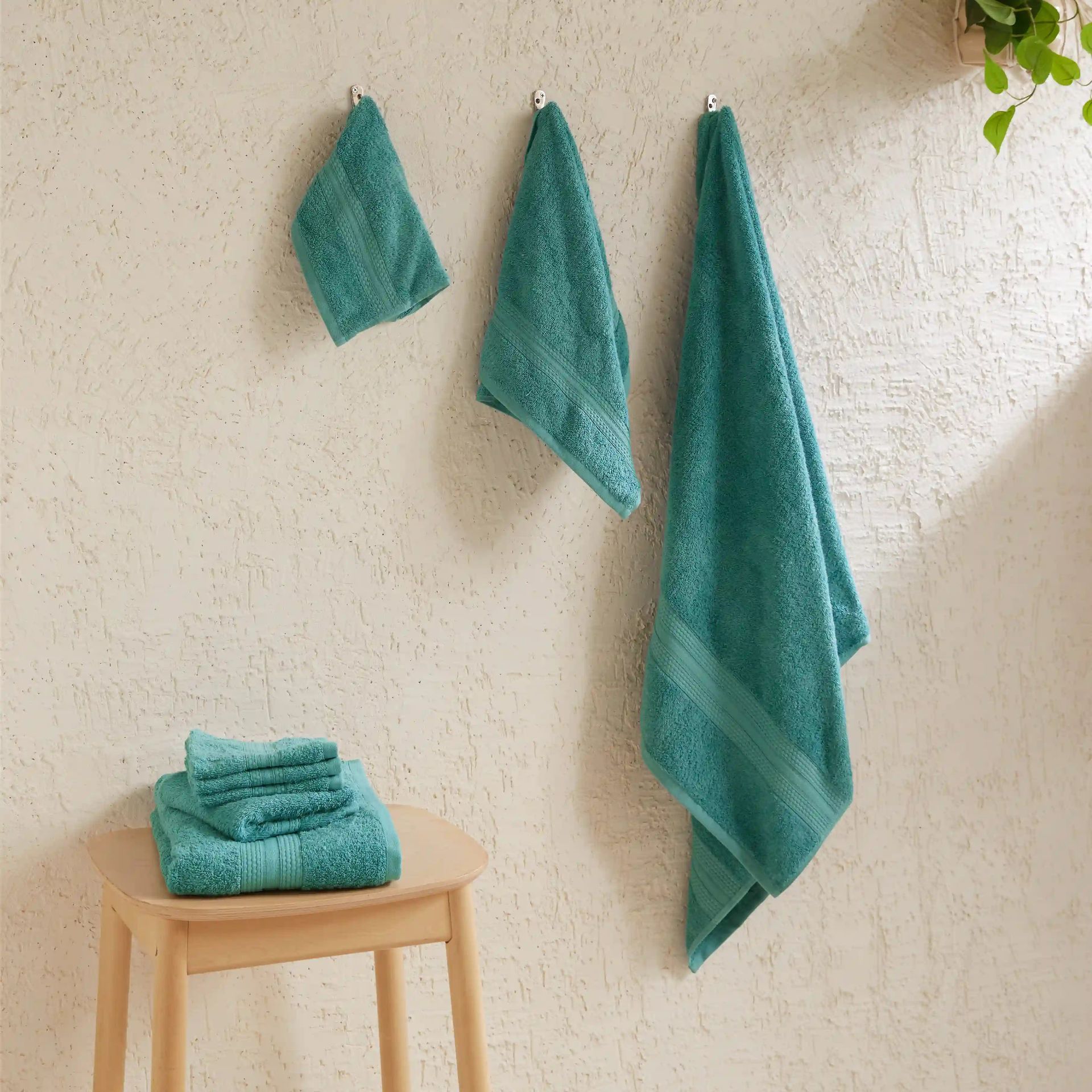Solid Dyed 475 GSM 100% Cotton Teal 8 Piece Towel Set | Paleto