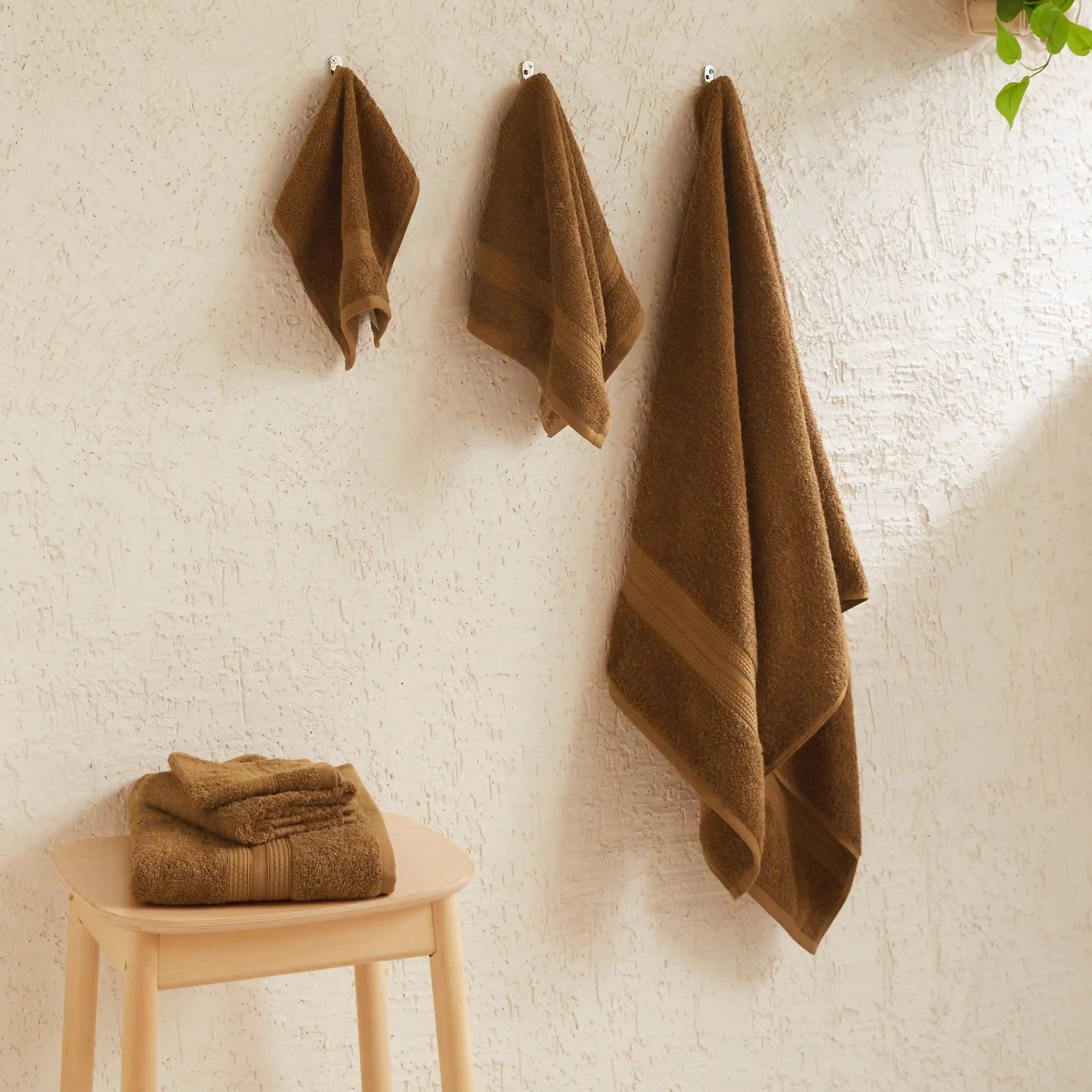 Solid Dyed 475 GSM 100% Cotton Chocolate 6 Piece Towel Set | Paleto