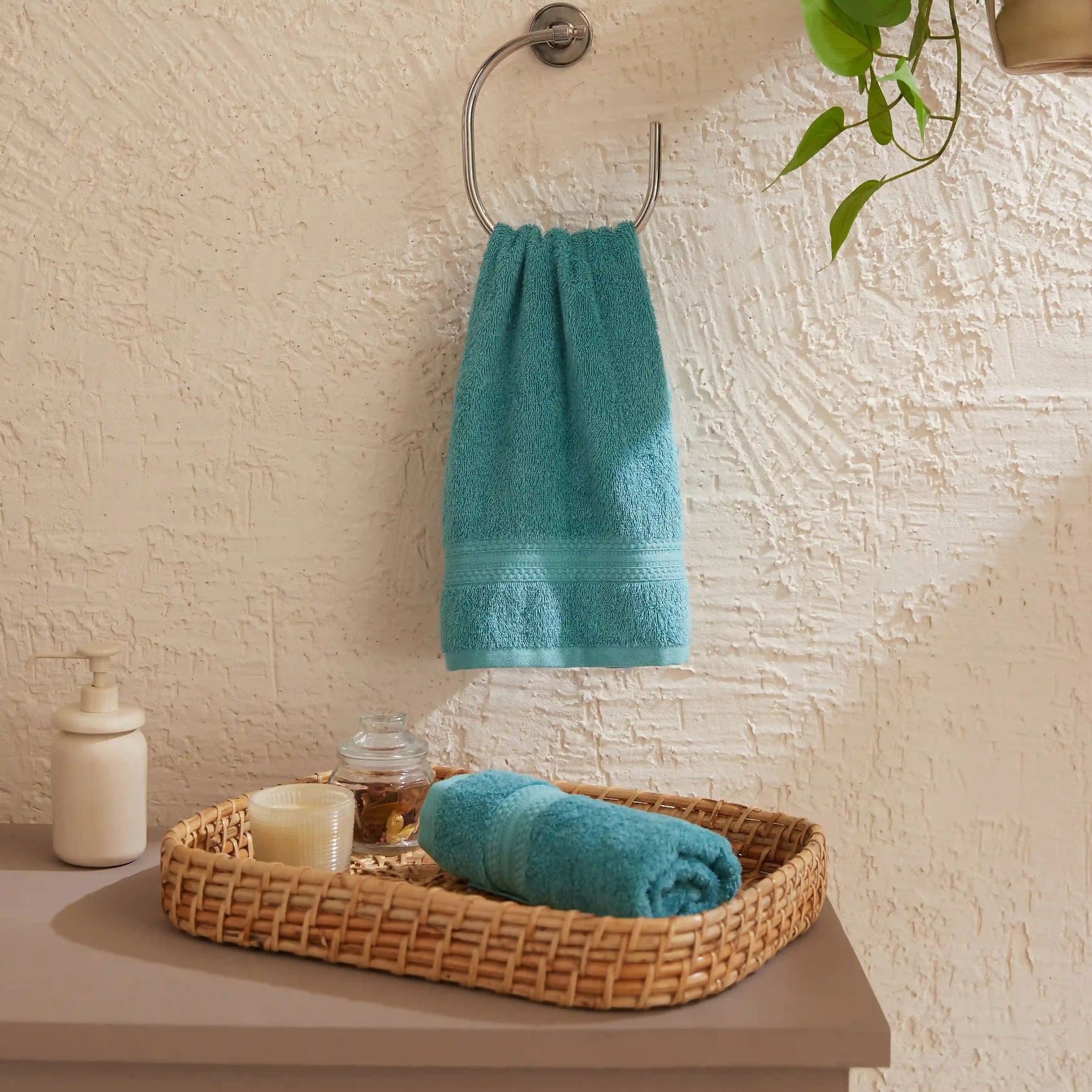 Solid Dyed 475 GSM 100% Cotton Teal Hand Towel | Paleto