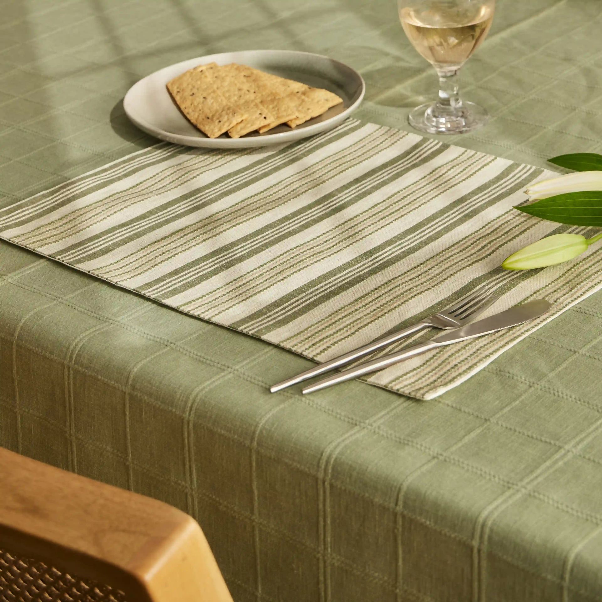 Woven Stripe 331 GSM 58% Cotton Green Set of 6 Table Mat | Kaleida