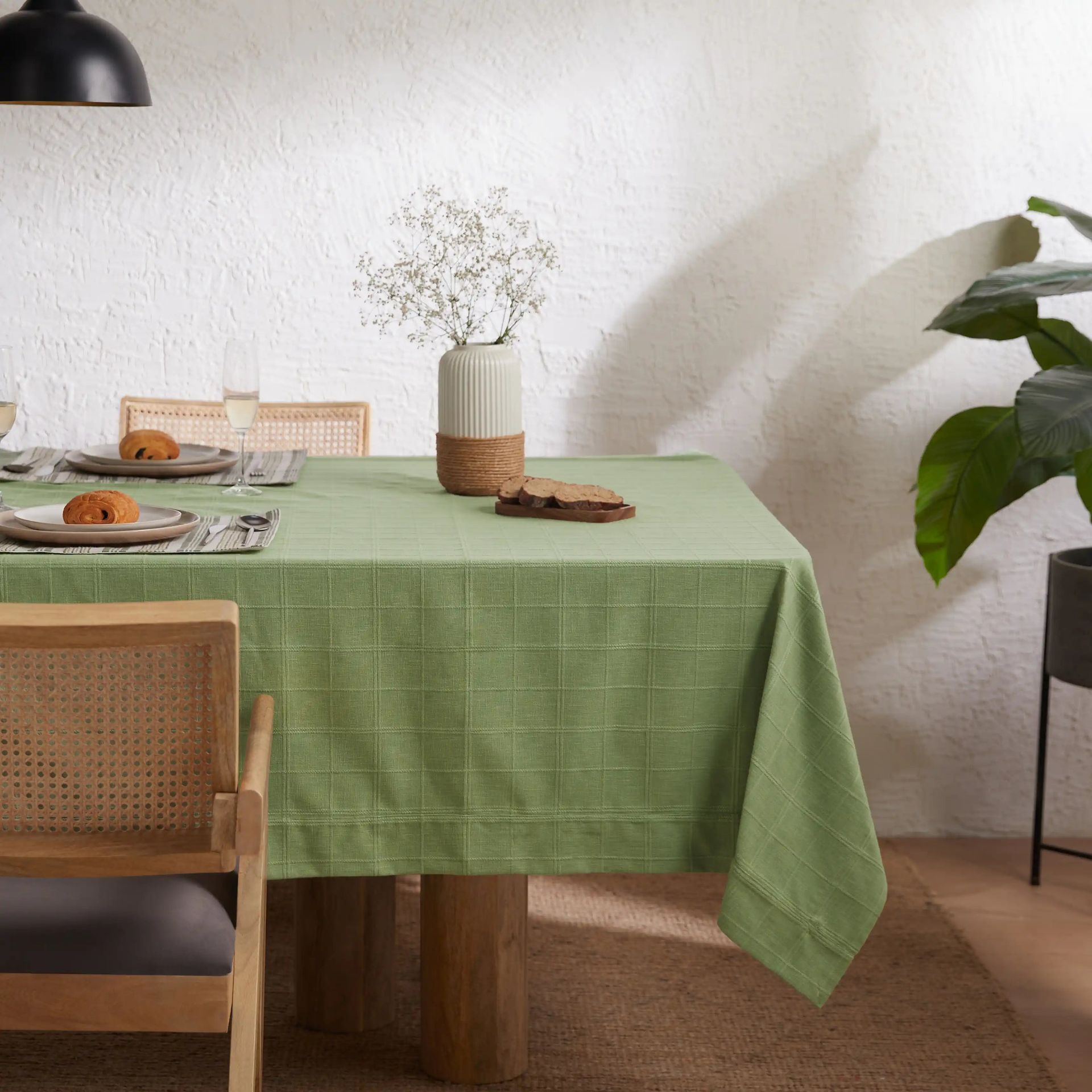 Solid Dyed 355 GSM 50% Cotton Green 6 Seater Table Cloth | Kaleida