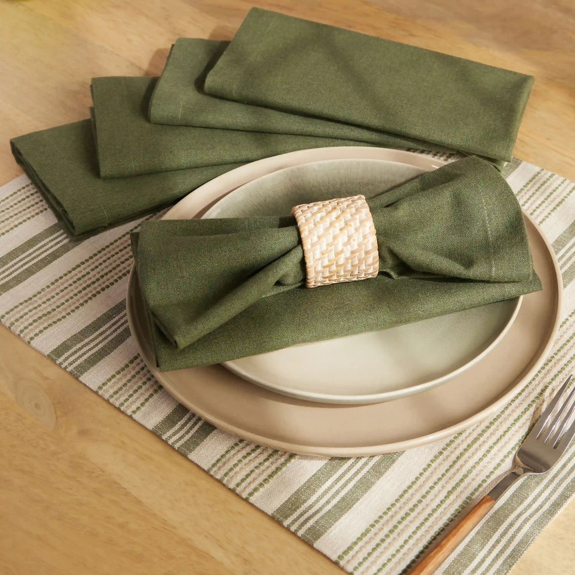 Solid Dyed 215 GSM 100% Cotton Green Set of 6 Table Napkin | Kaleida