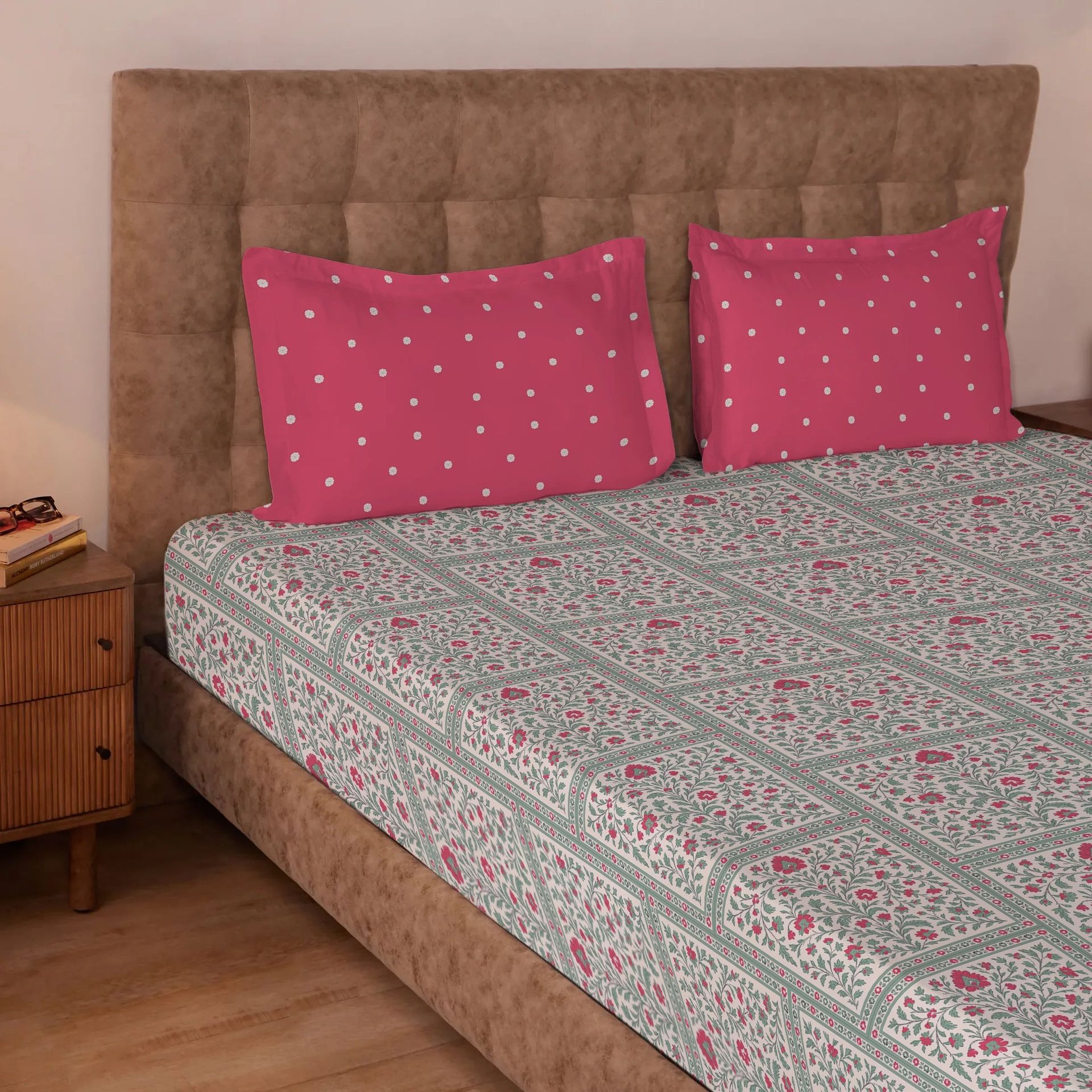 Indian Heritage 144 TC 100% Cotton Indian Pink Double Bedsheet Set | Aangan Weaves