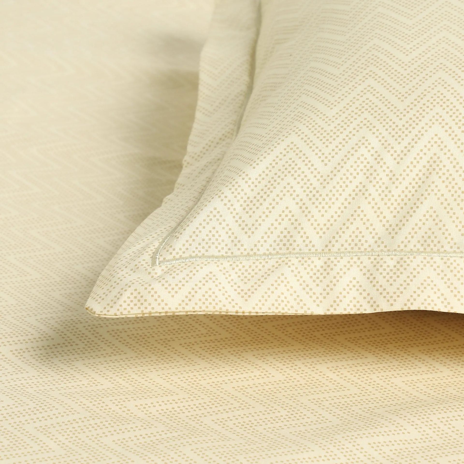 Geometric 200 TC 100% Cotton Beige King Fitted Sheet Set | Threadscapes