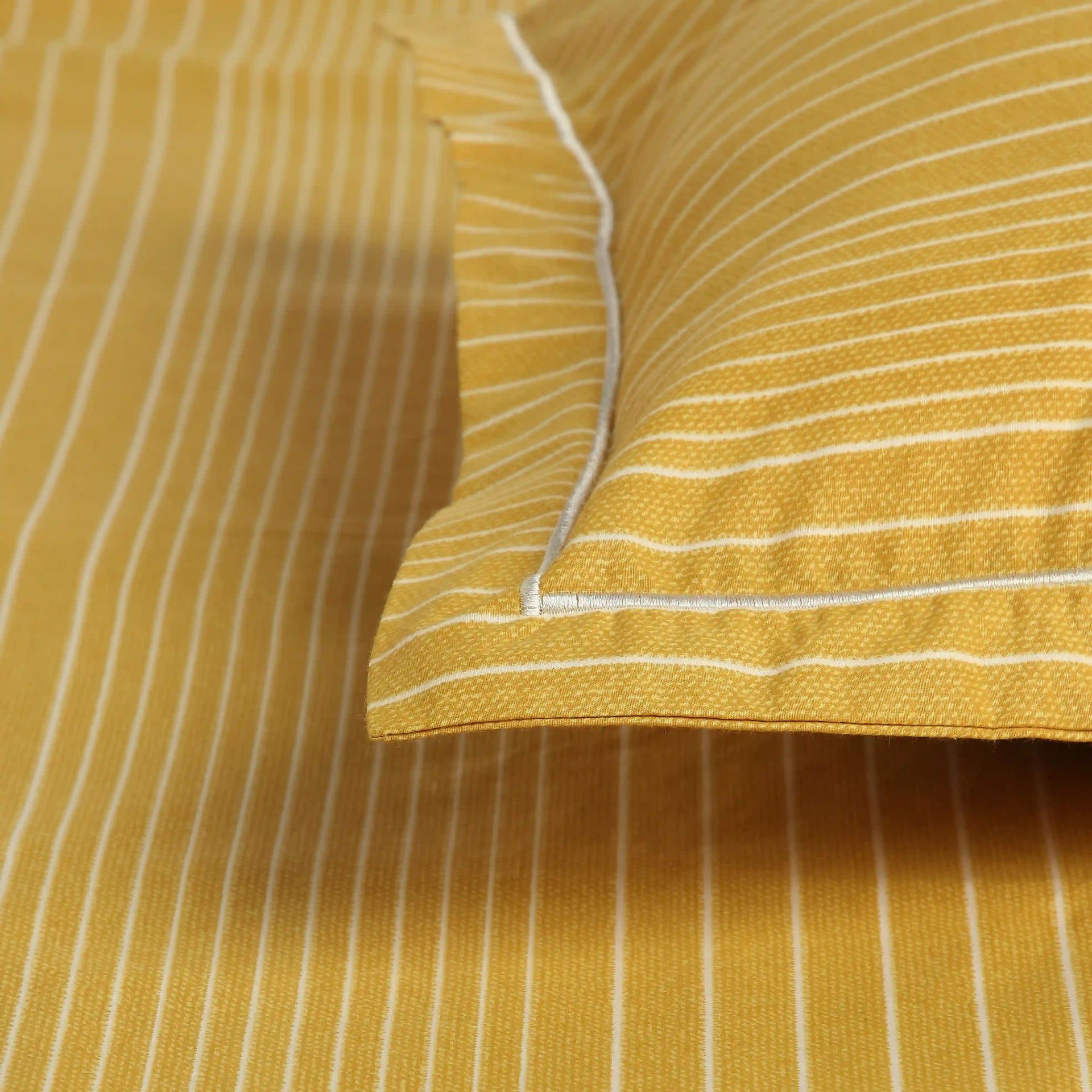 Geometric 200 TC Cotton Mustard King Fitted Sheet Set | Threadscapes
