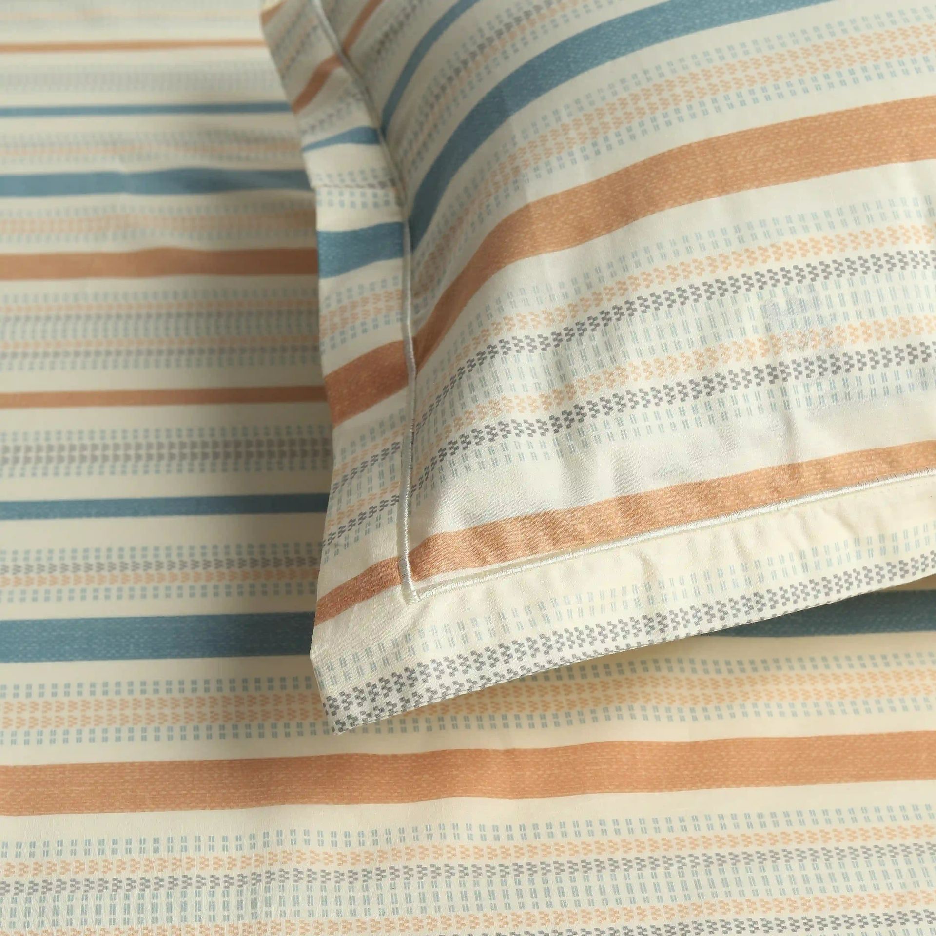 Geometric 200 TC Cotton Multicolour King Fitted Sheet Set | Threadscapes